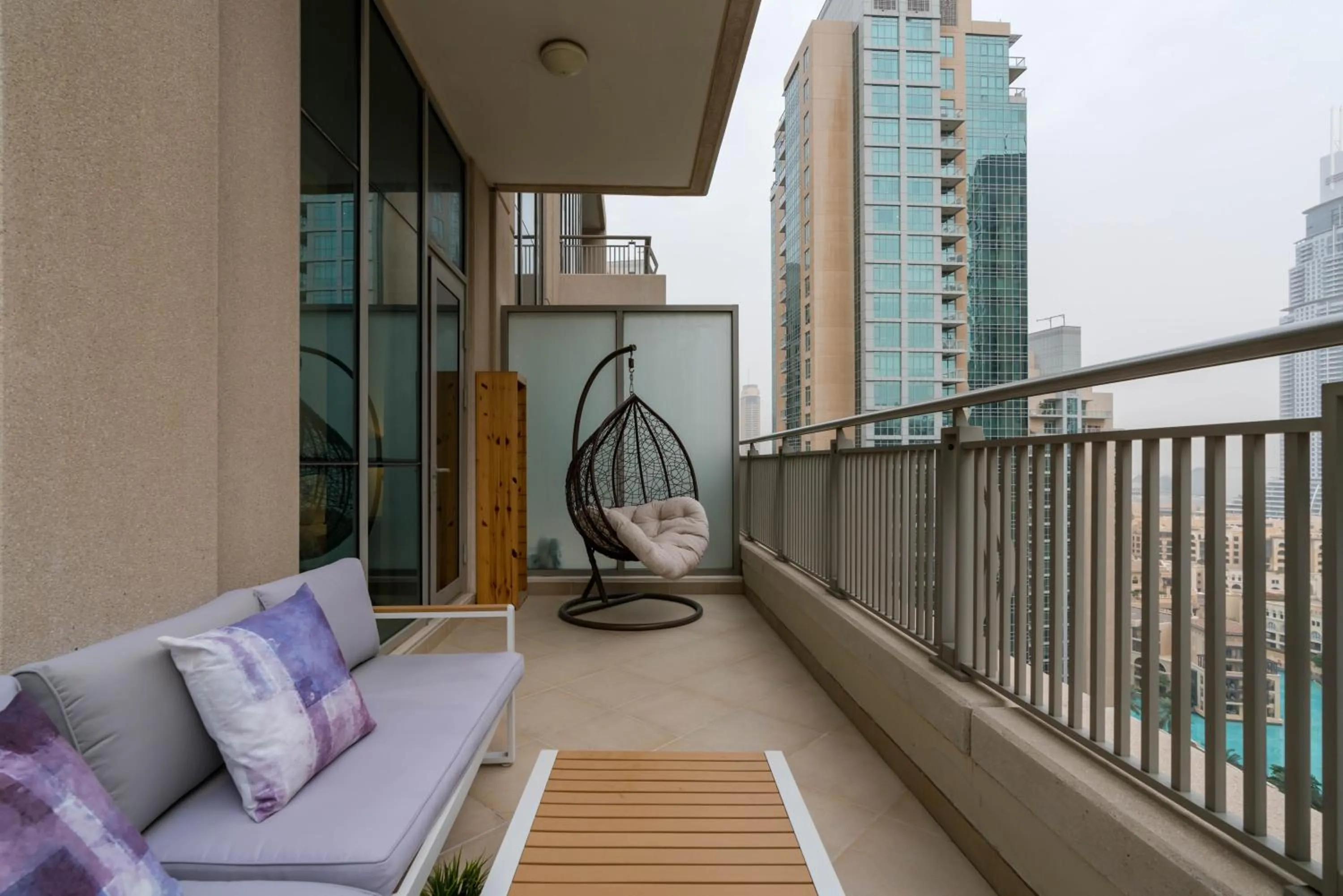 Balcony/Terrace in White Sage - Fountain View Stylish Apt With Spacious Terrace