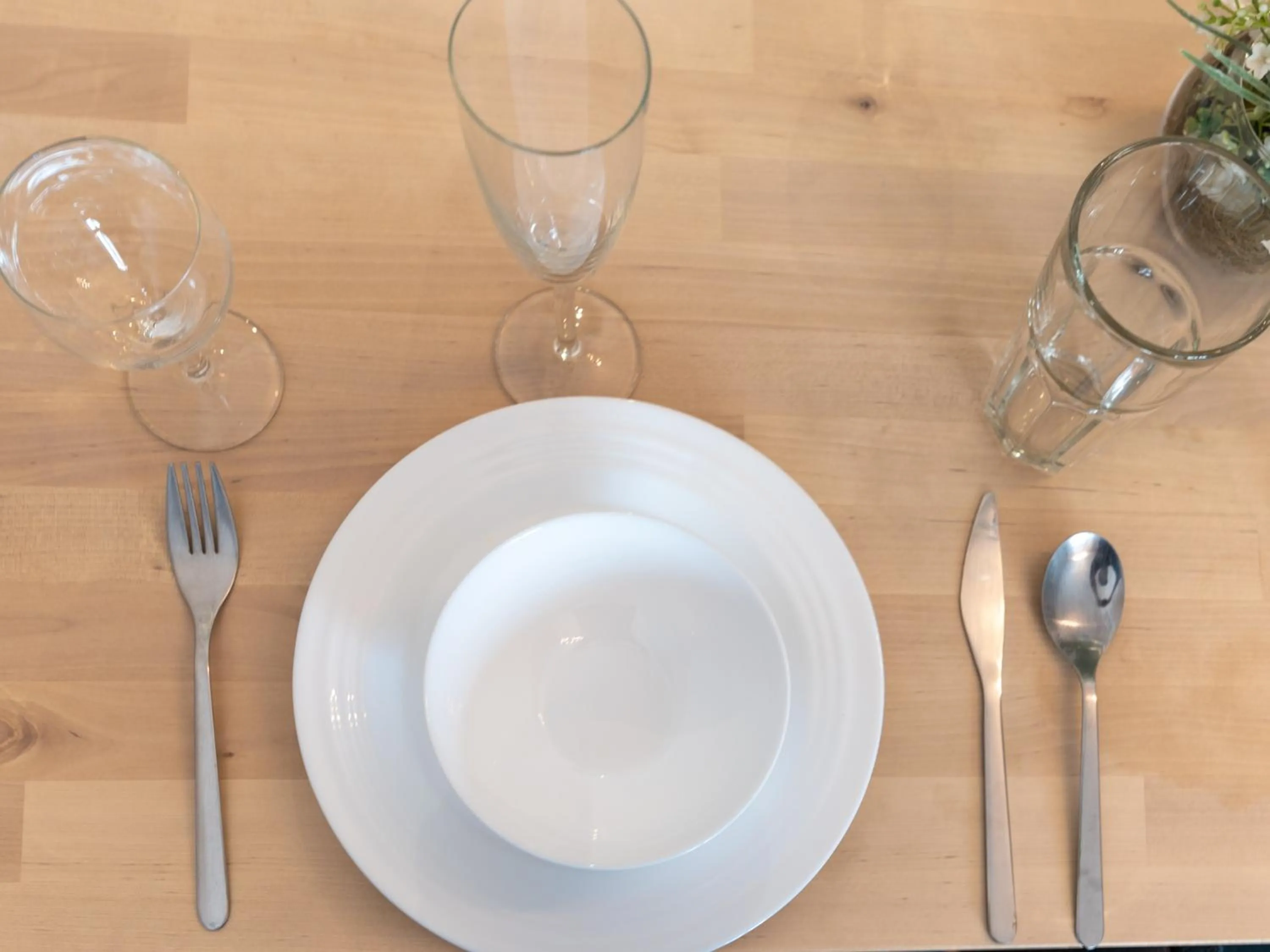 White Sage - Fountain View Stylish Apt With Spacious Terrace