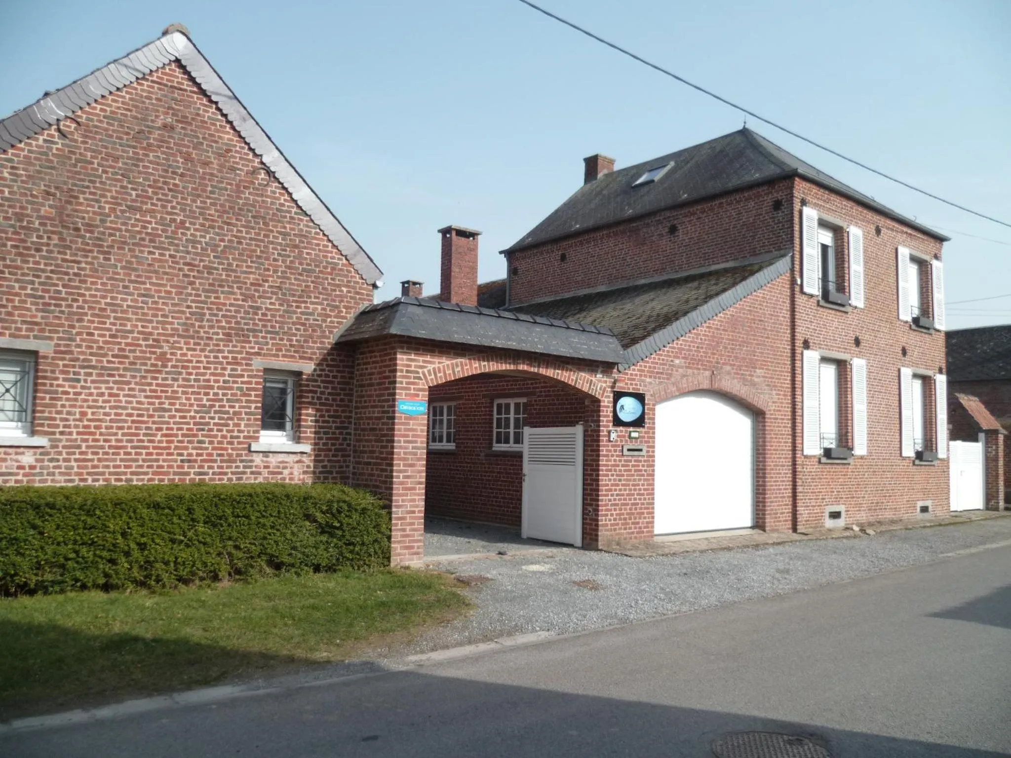 Property building in Au repos de la licorne