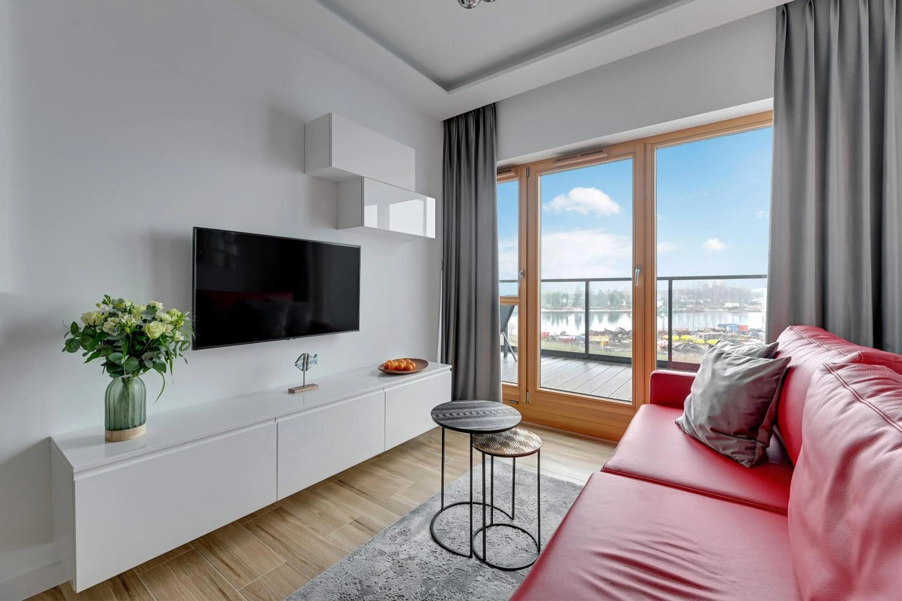 Apartment with Terrace - Sienna Grobla 8 Street in Nadmotławie Sauna & Gym by Blue Mandarin