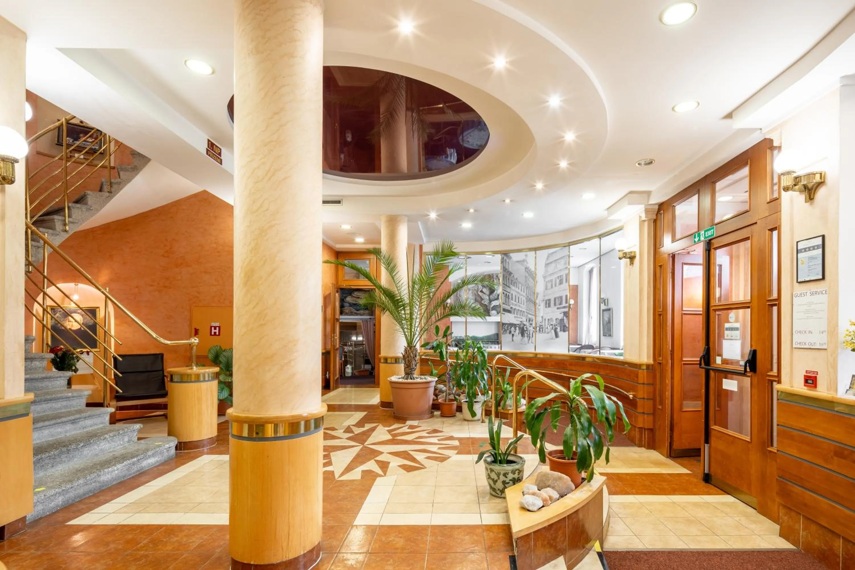 Lobby or reception in Wellness Hotel Jean De Carro