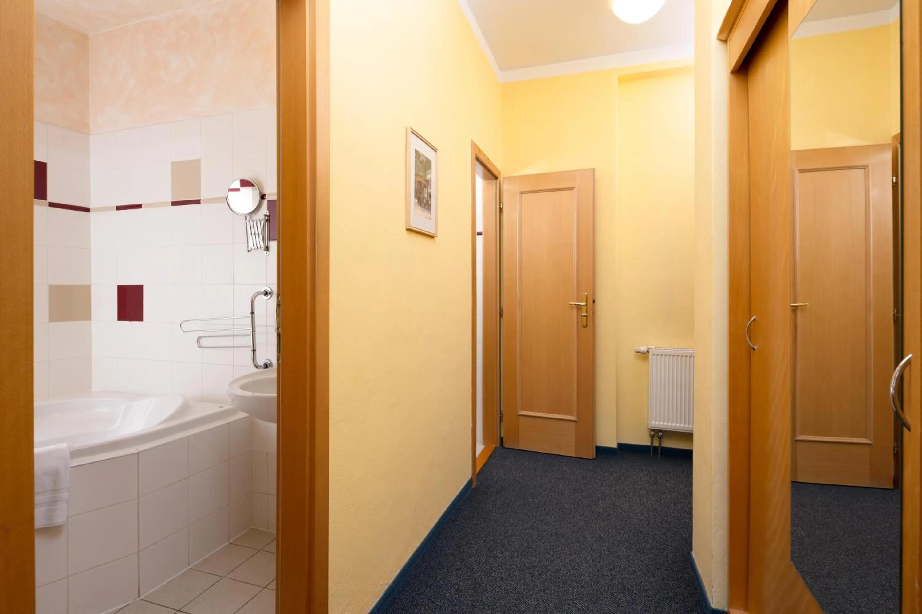 Area and facilities in Wellness Hotel Jean De Carro