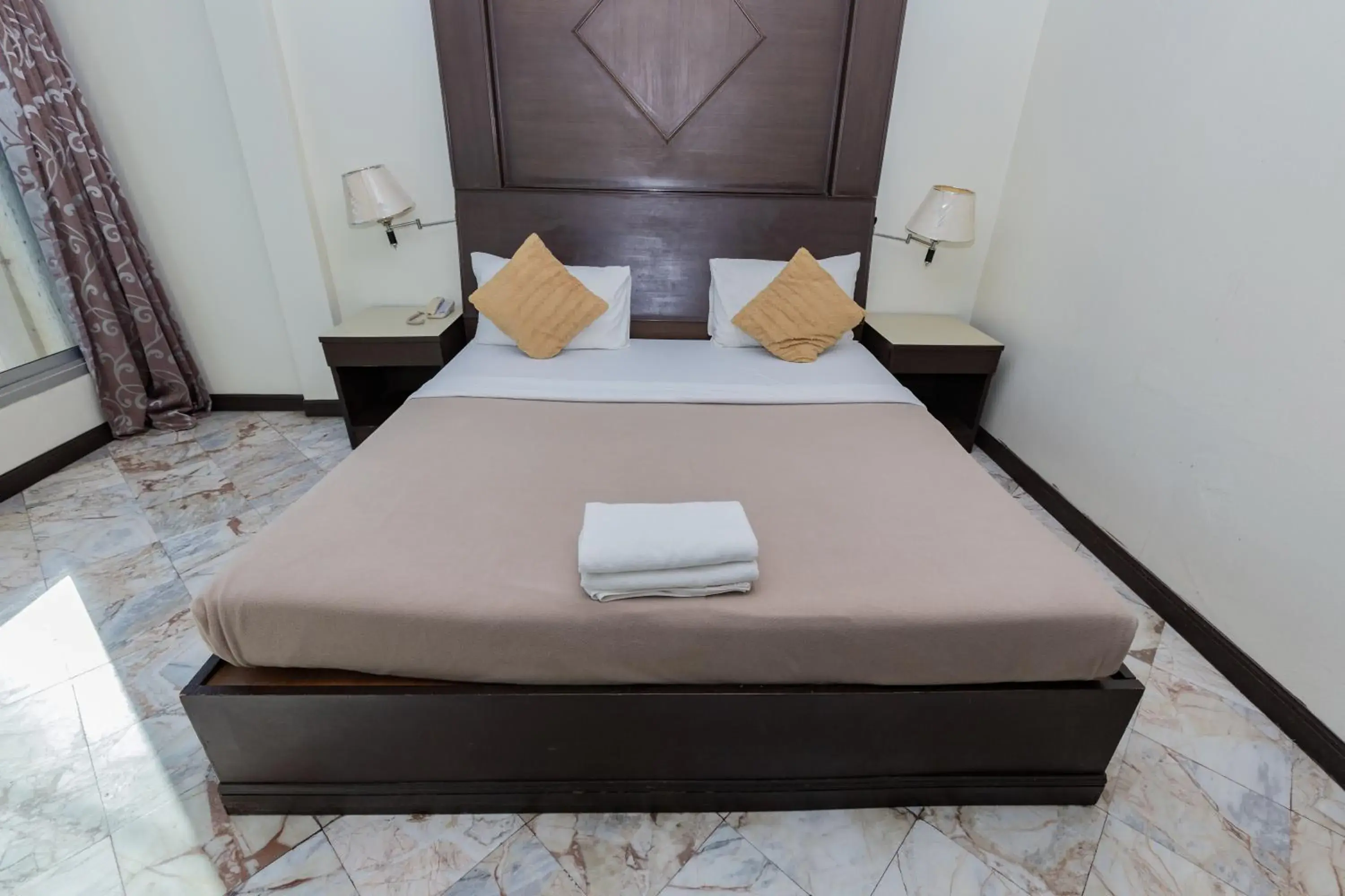 Standard Double Room - single occupancy in Mix Hotel Standard Double Room - single occupancy in Mix Hotel