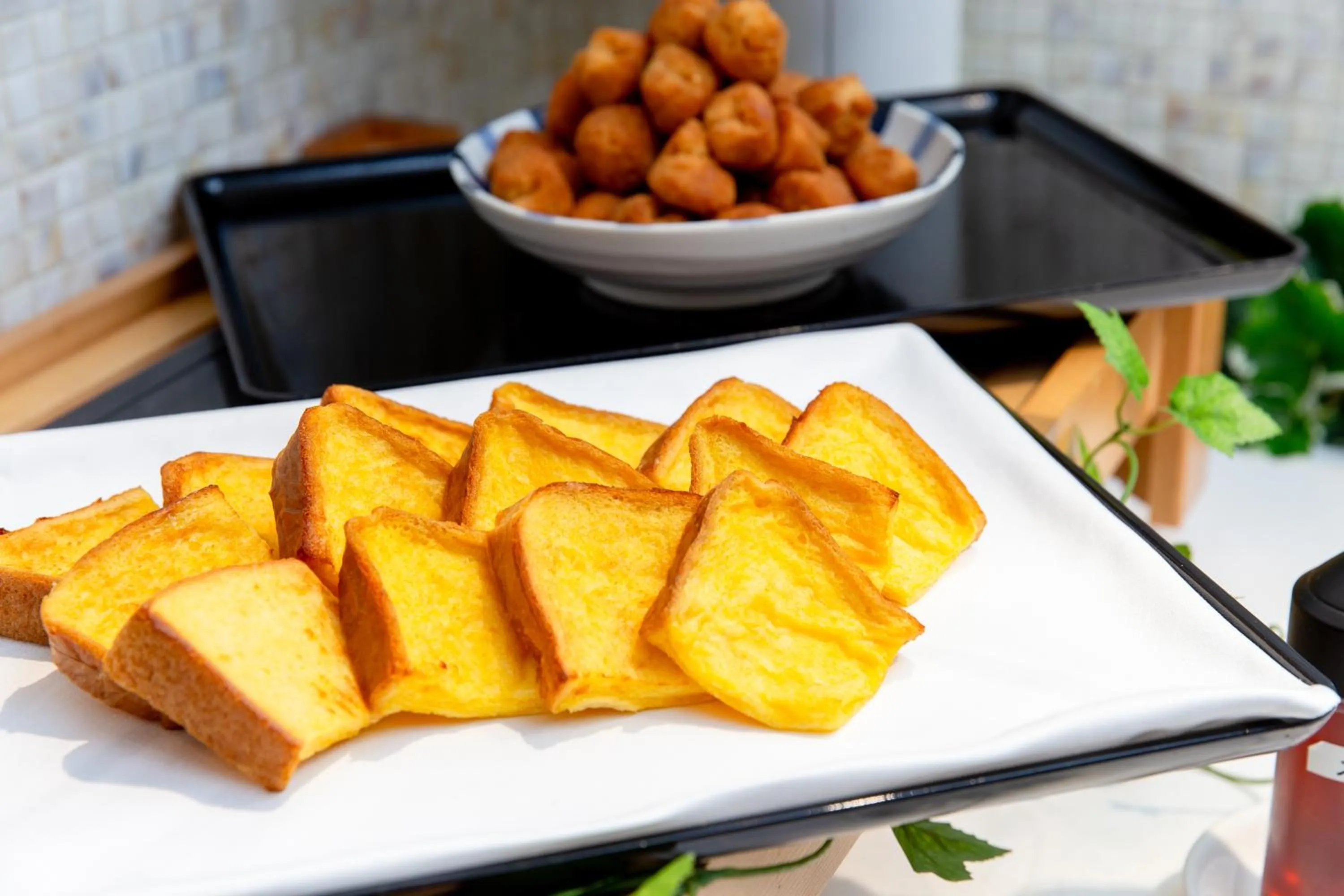 Restaurant/places to eat in Rembrandt Style Naha