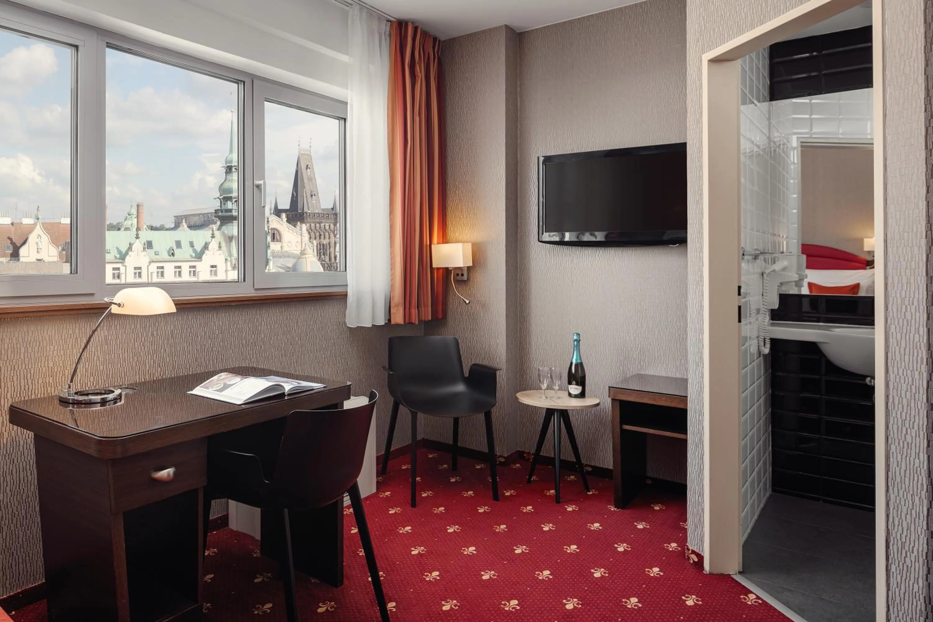 Bedroom in Astoria Hotel