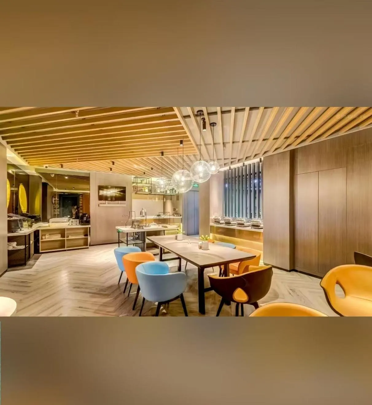 Restaurant/places to eat in Atour Light Harbin Central Street