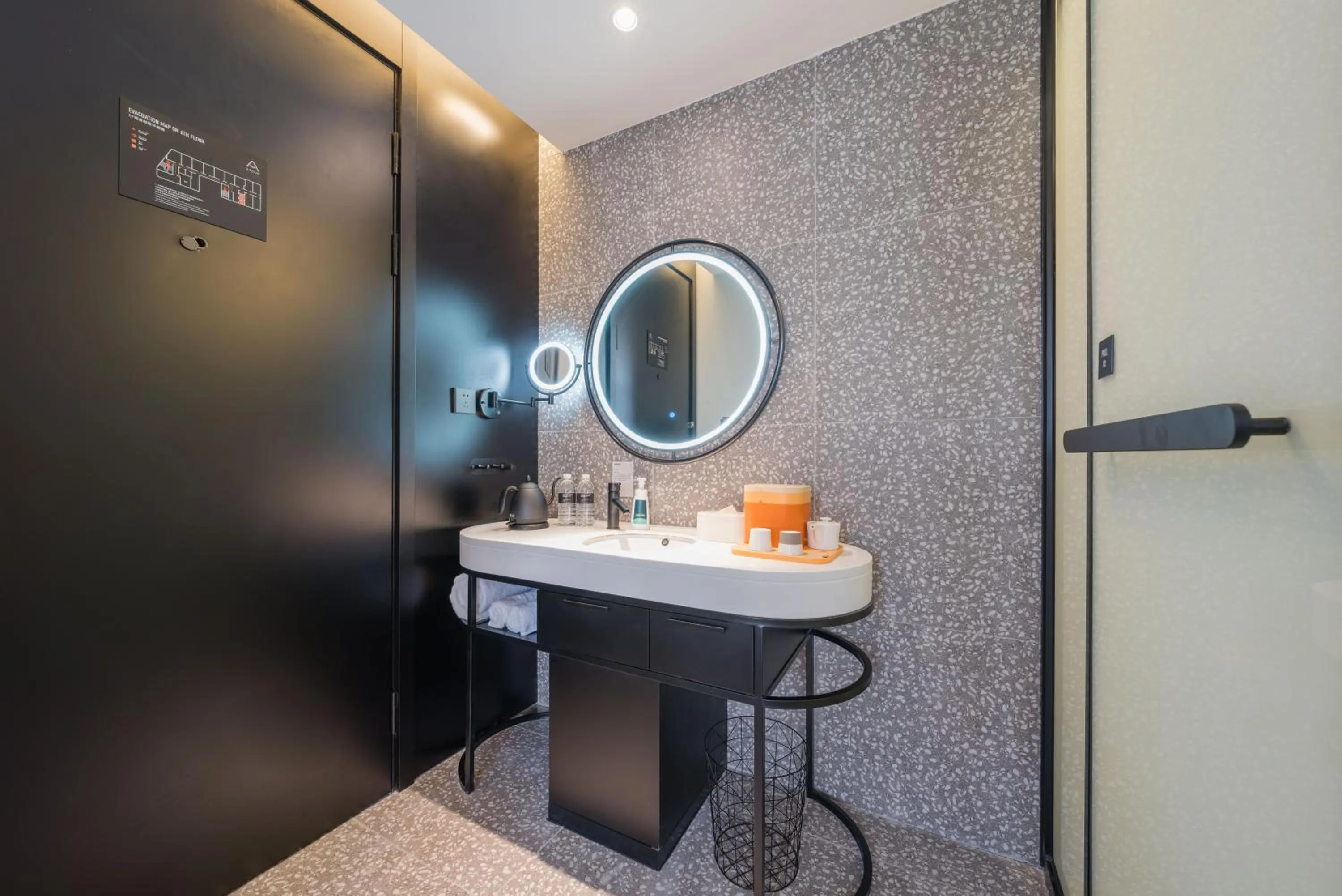 Bathroom in Atour X Shanghai Jing'an huashanlu Temple