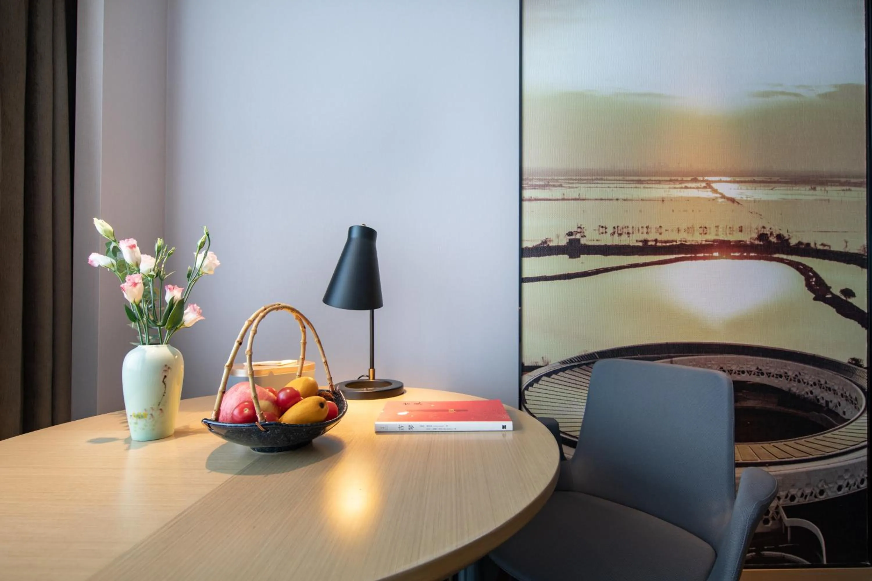 Seating area in Atour Hotel Nanchang Aixi Lake