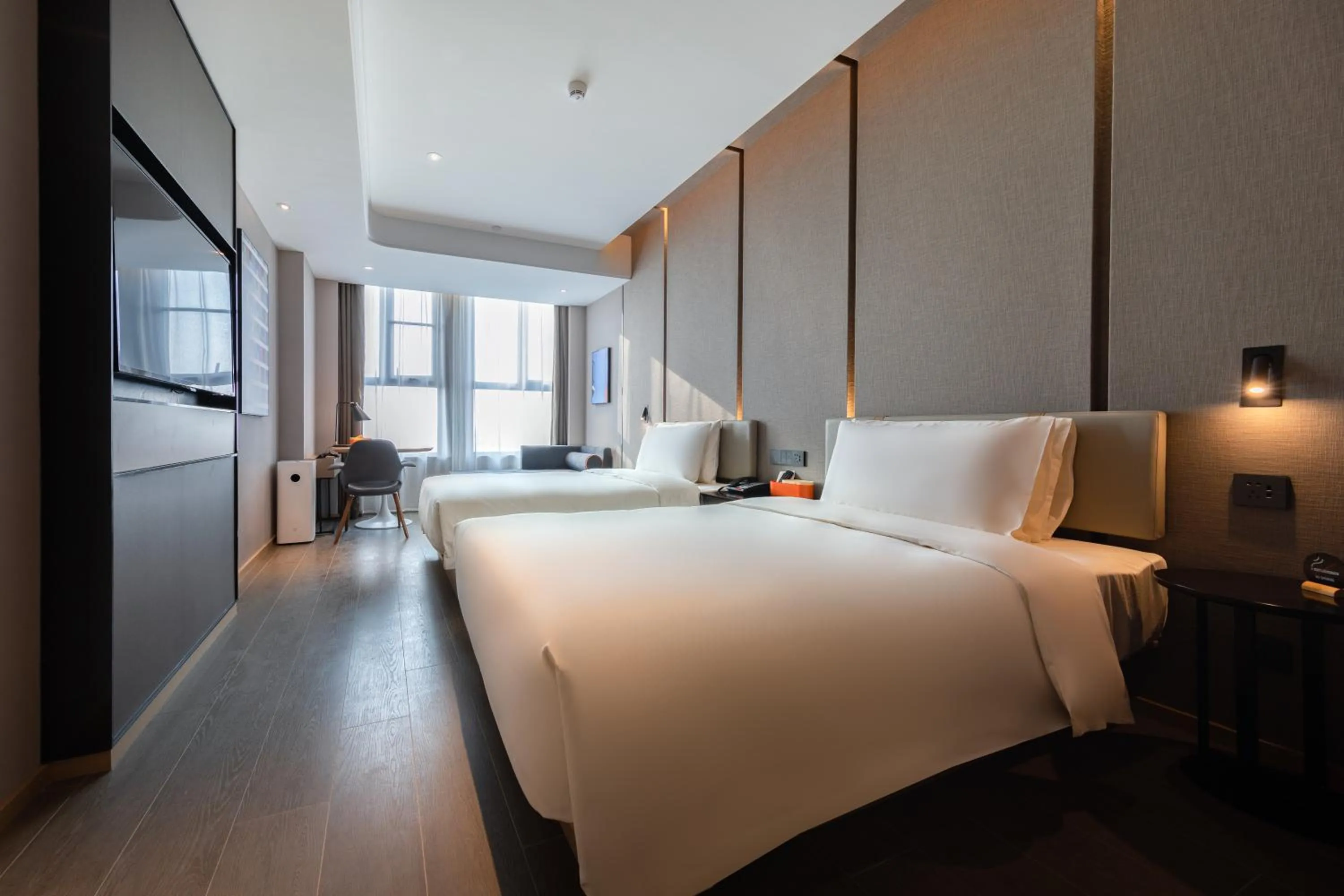 Bed in Atour Hotel Wuhan Jinyin Lake