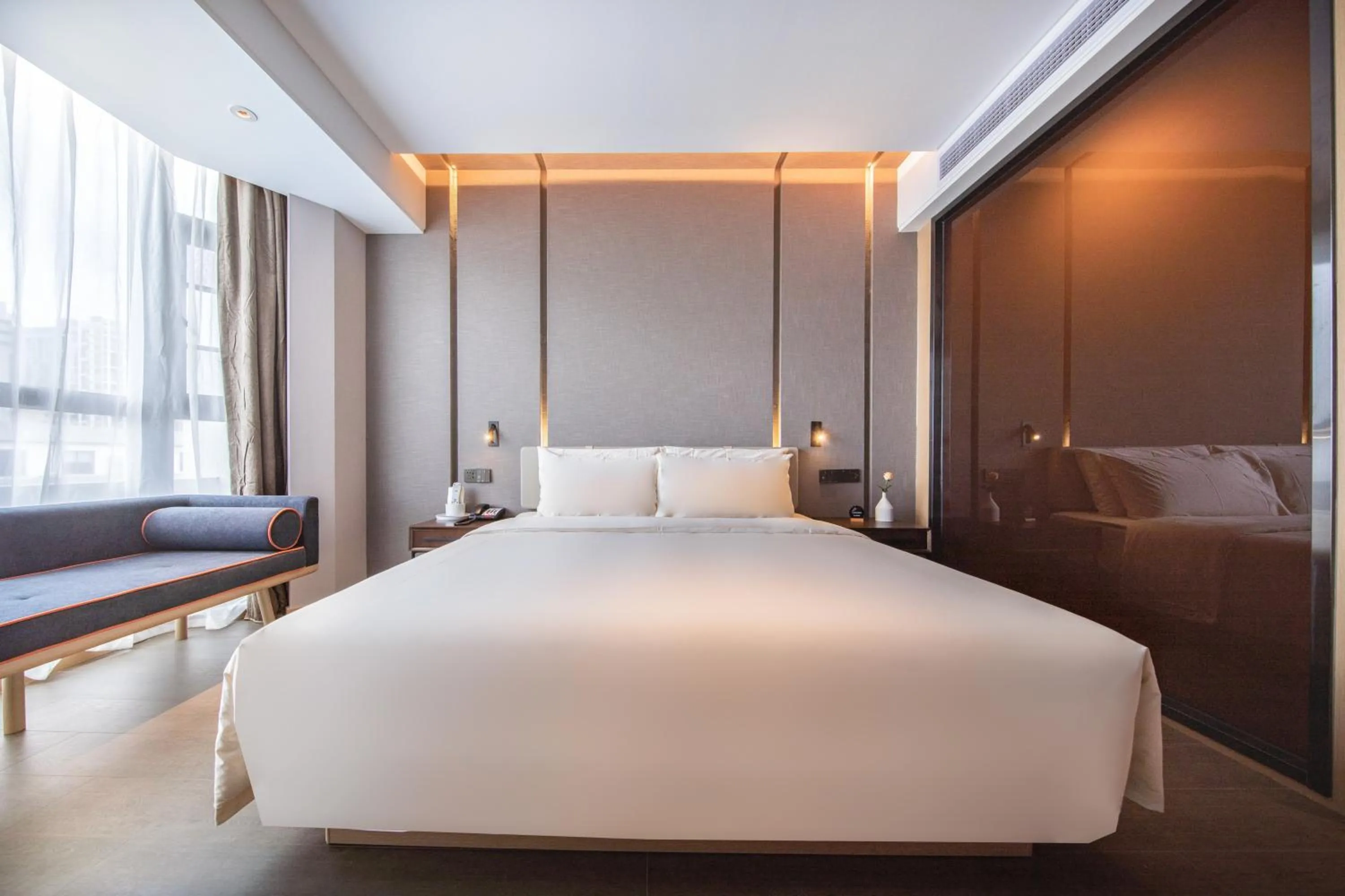 Bed in Atour Hotel Shenzhen Huaqiang North