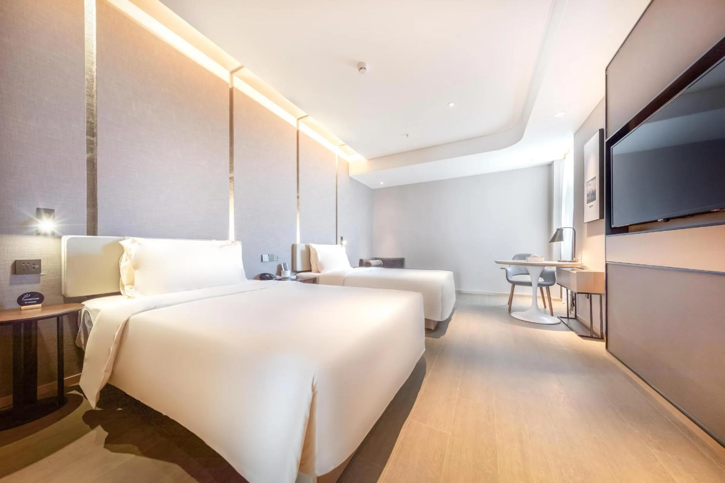 Bed in Atour Hotel Shenzhen Huaqiang North