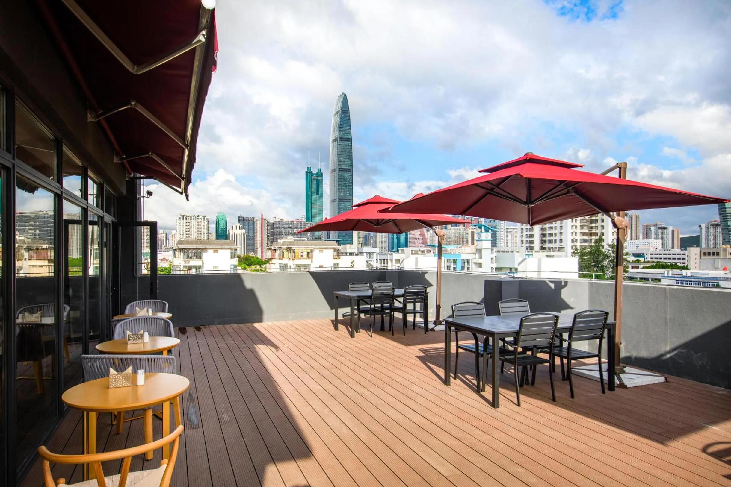 Restaurant/places to eat in Atour Hotel Shenzhen Huaqiang North