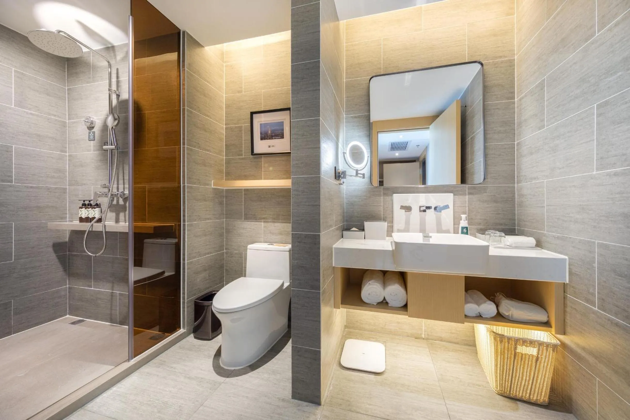 Shower in Atour S Shenzhen Nanshan