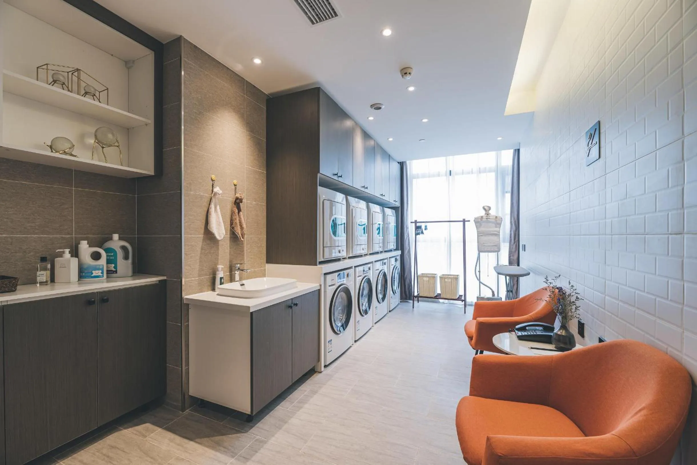 washing machine in Atour Hotel Chongqiang Jiangbei Airport
