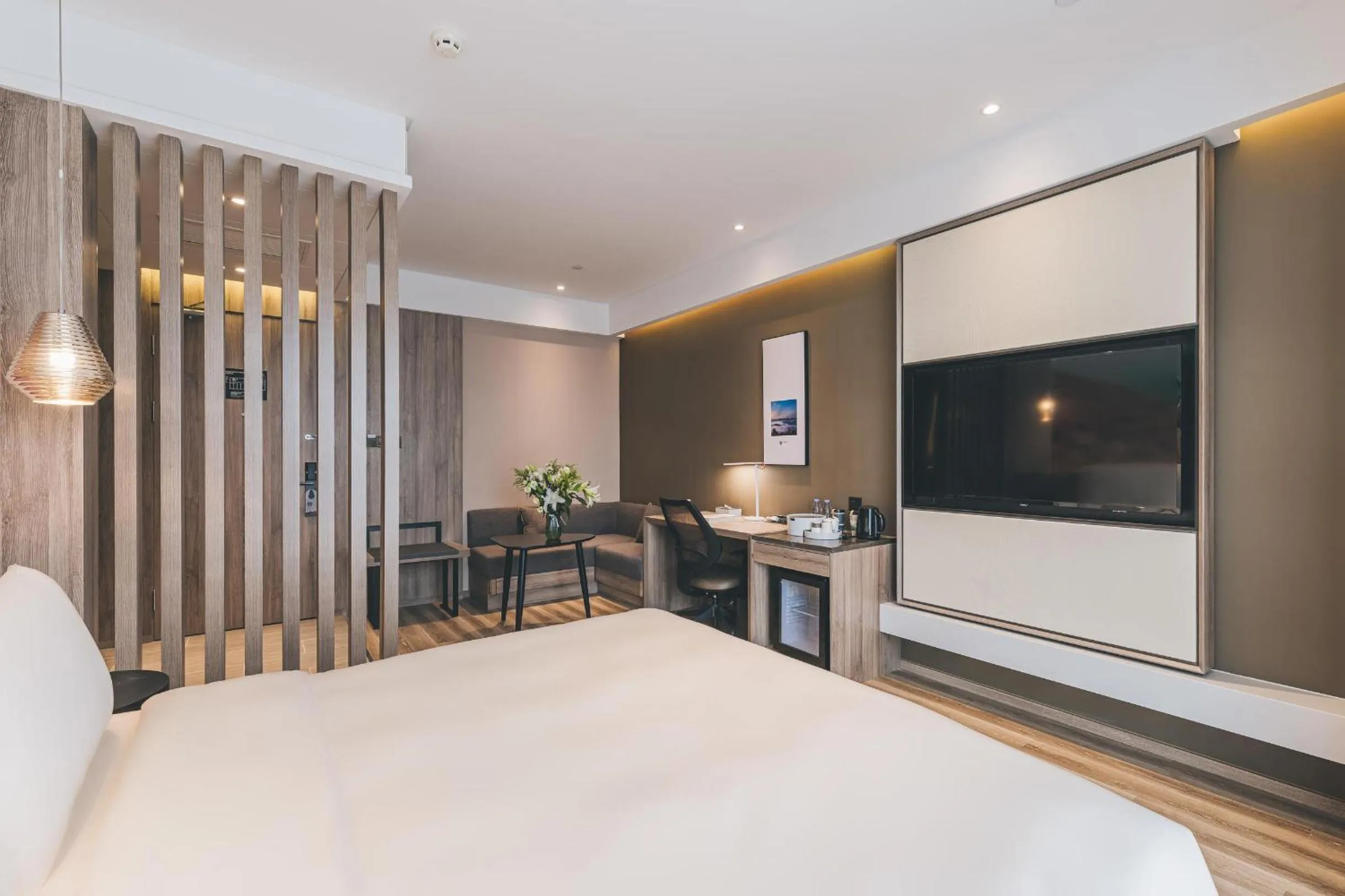 TV and multimedia, Bed in Atour Hotel Chongqiang Jiangbei Airport