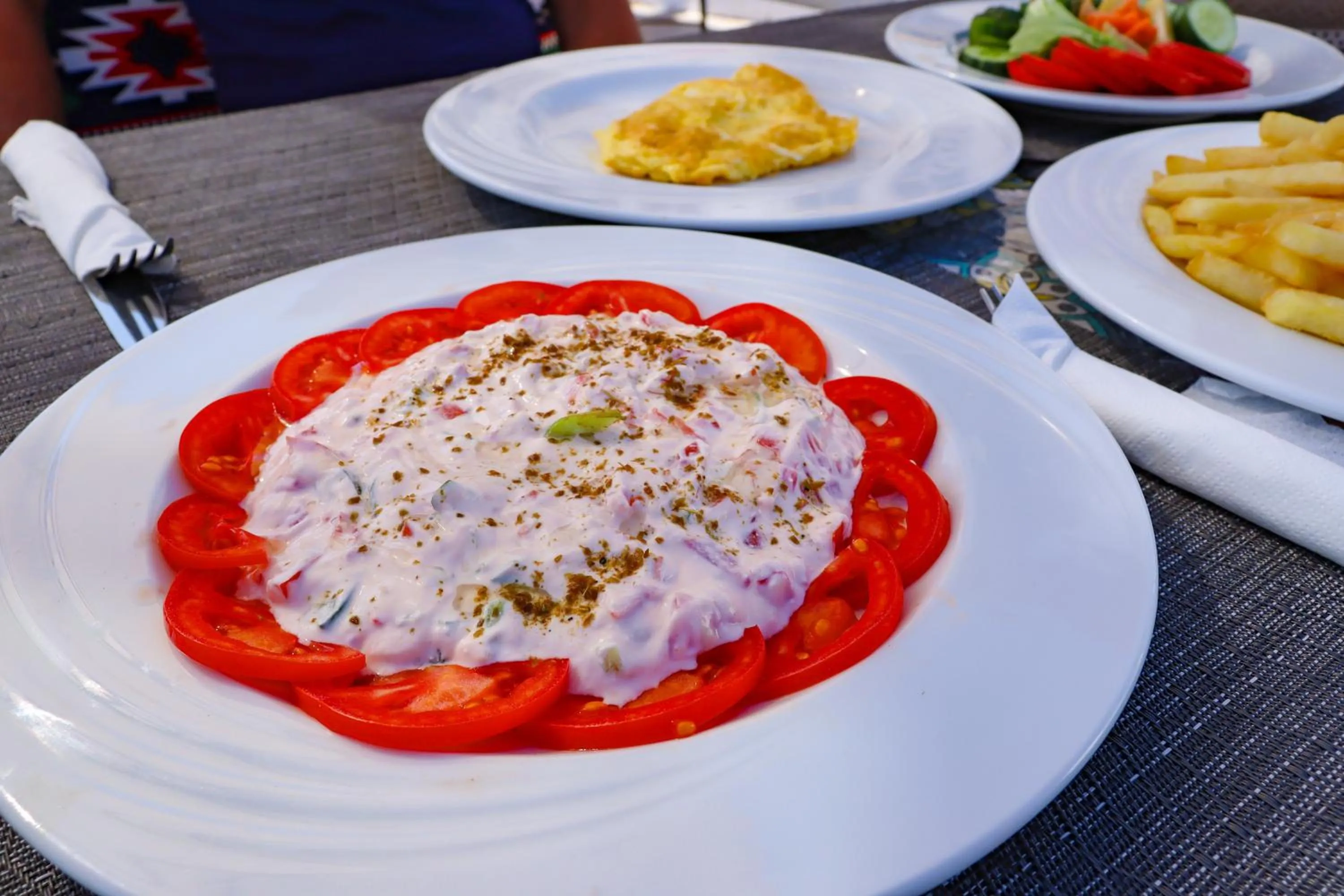 Food and drinks in Nubian Kulih house