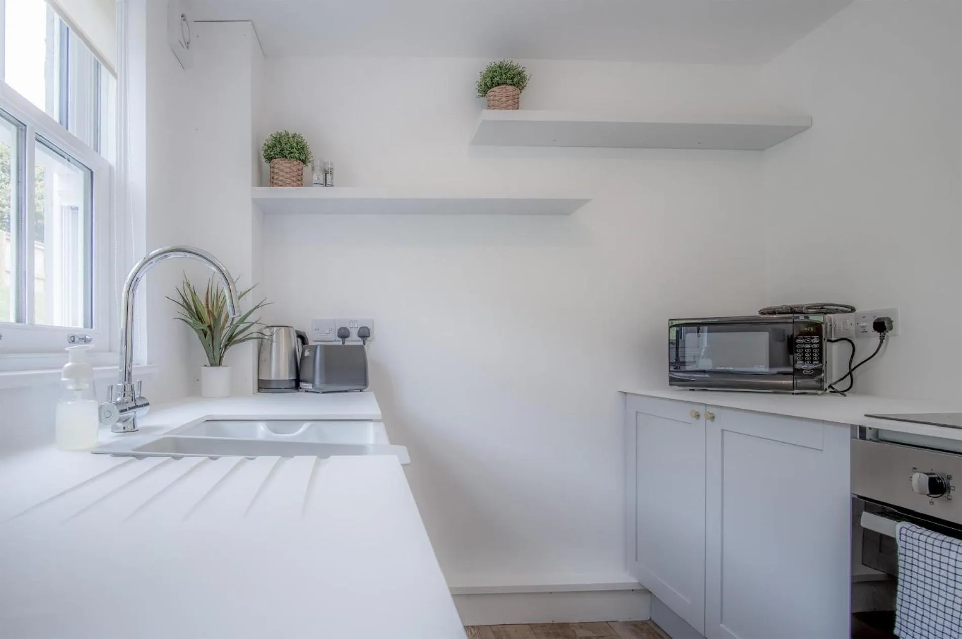 Floor plan in Brook Cottage - 2 Bedroom Cottage - Dale