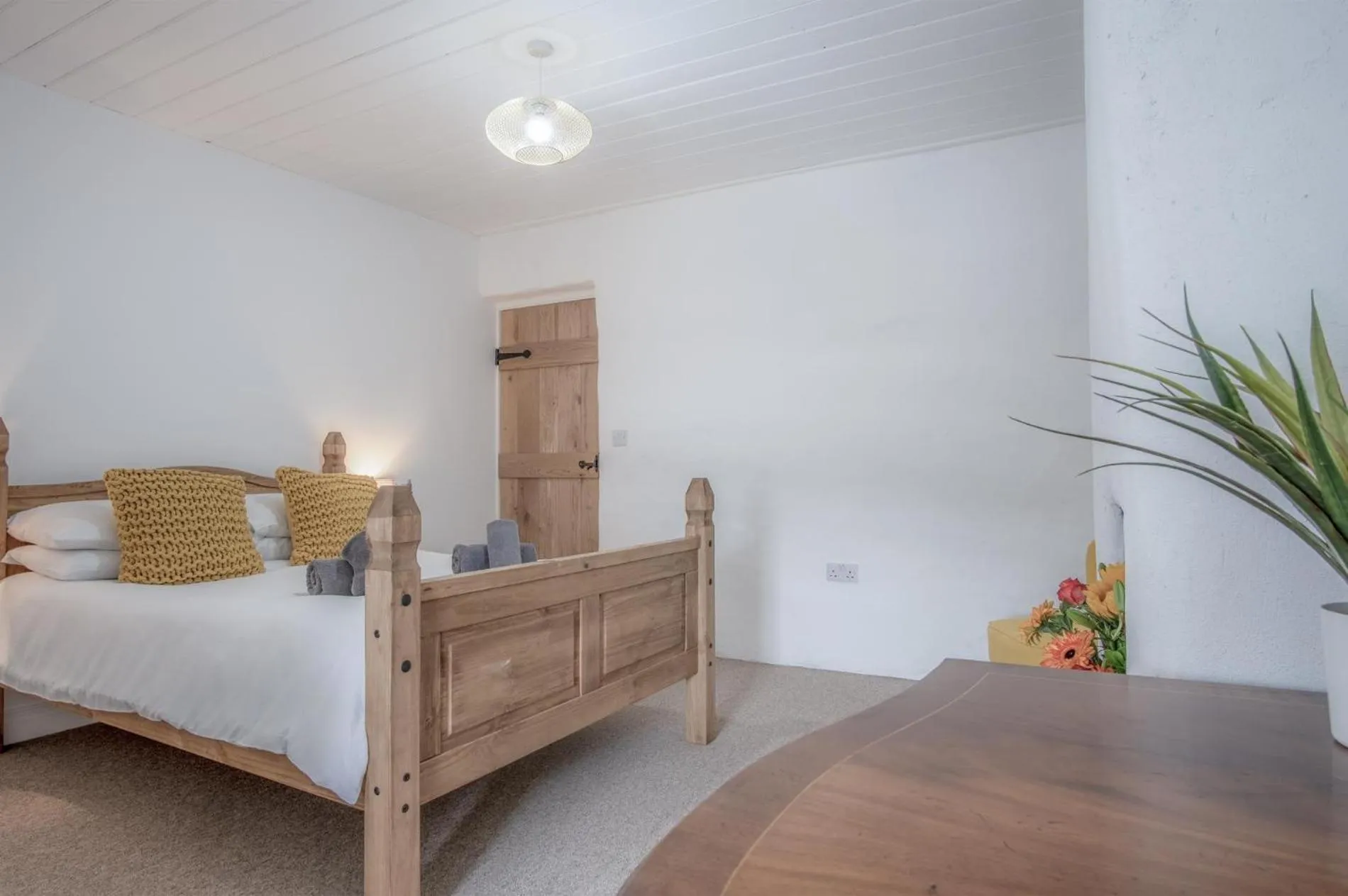 Floor plan, Bed in Brook Cottage - 2 Bedroom Cottage - Dale