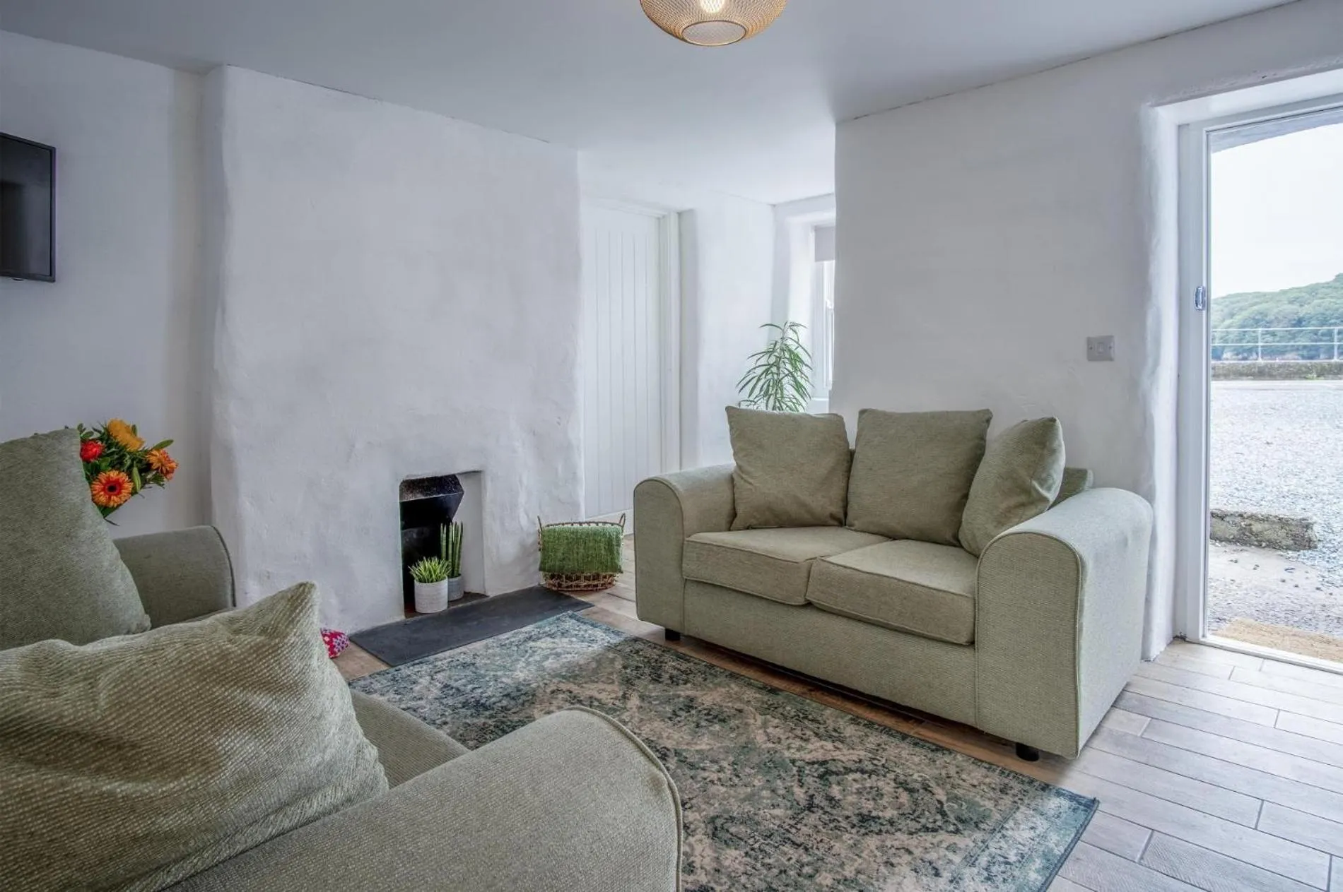 Floor plan in Brook Cottage - 2 Bedroom Cottage - Dale