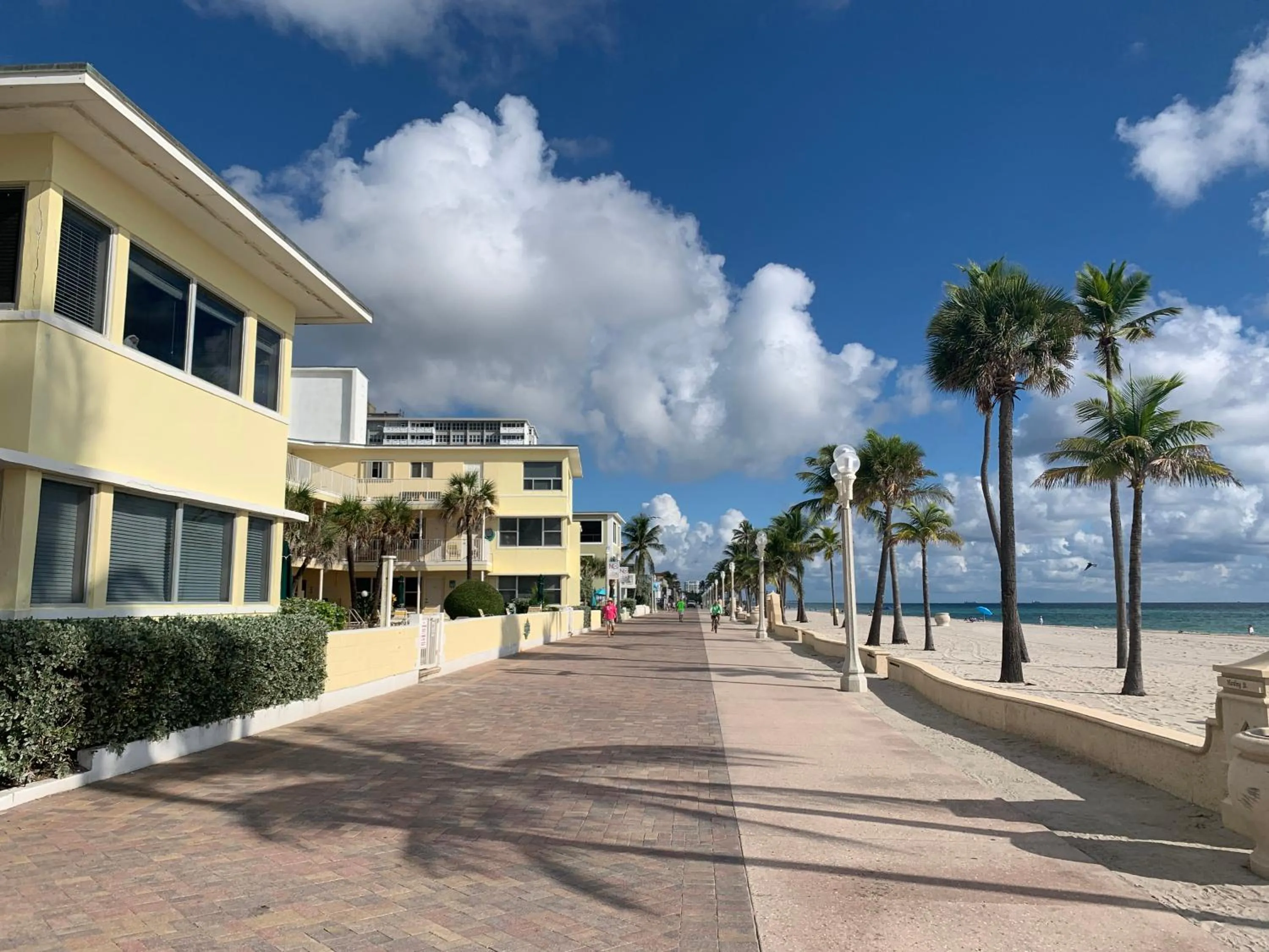 Beach in Tiana Beach Inn