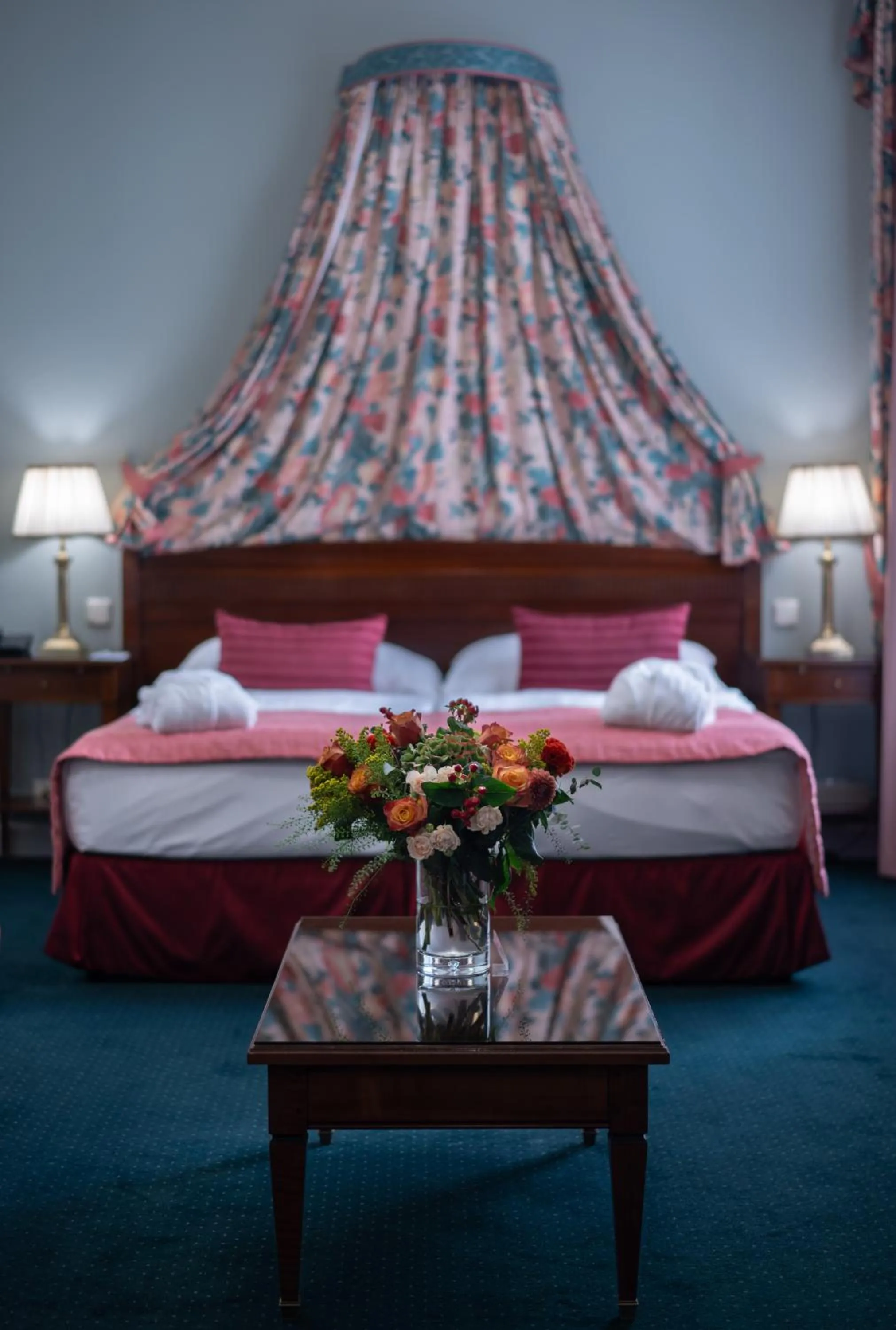 Bed in Hotel Liberty