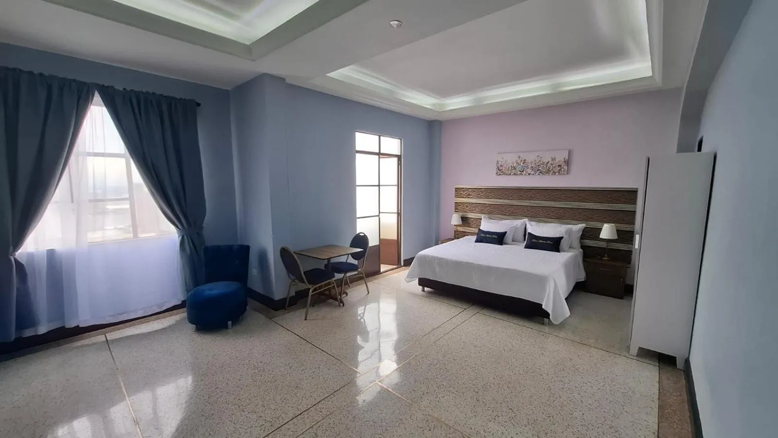 Photo of the whole room, Bed in Hotel Astoria Real