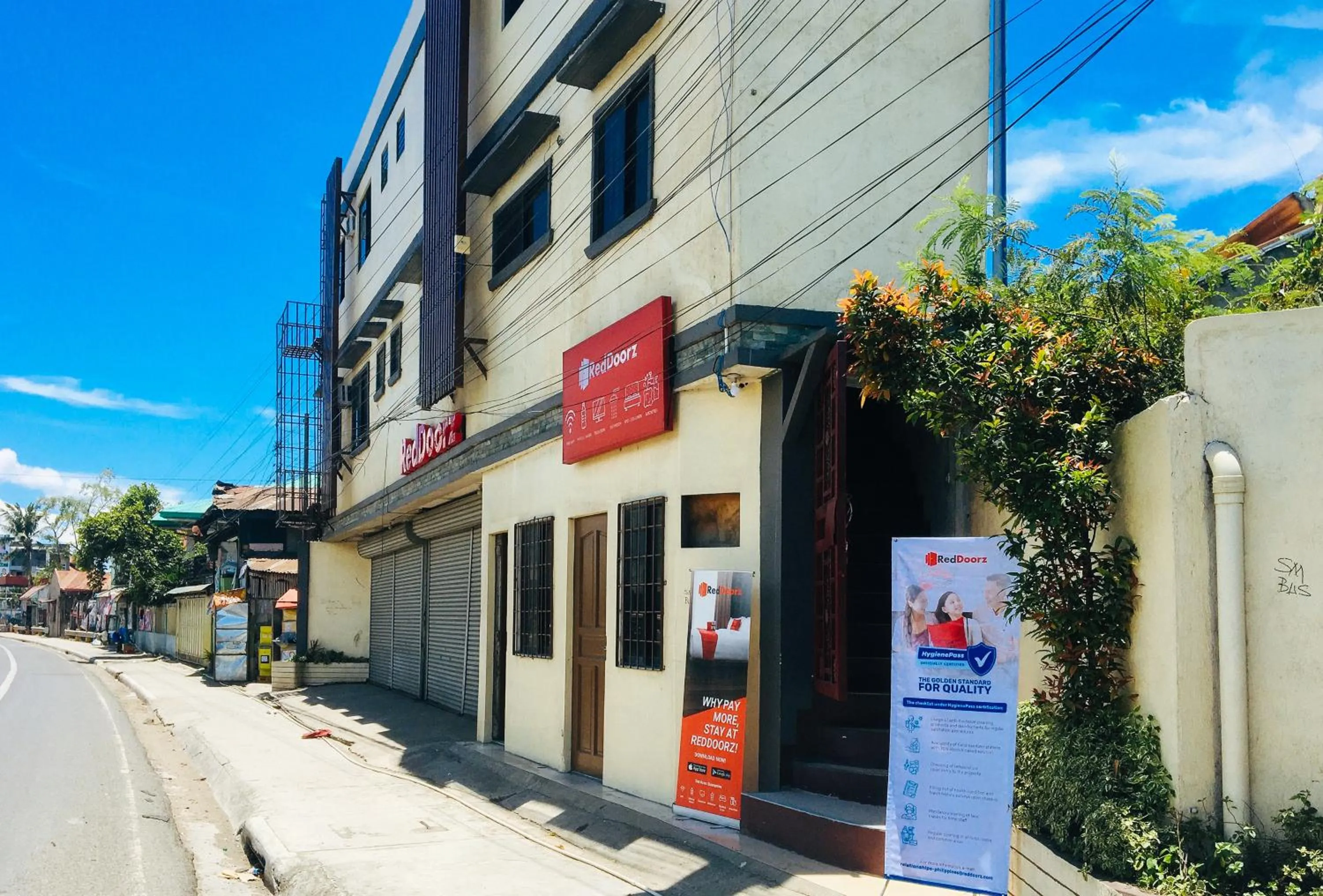 Property building in RedDoorz @ El Cuarto SRP Talisay