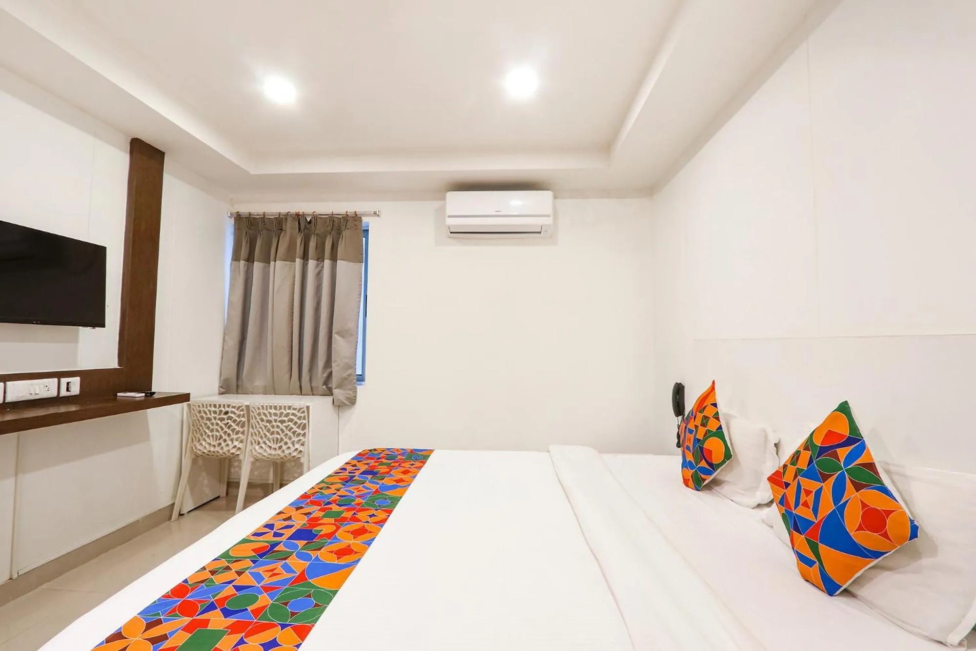 Bed in FabHotel Blue Dawn - Gachibowli - Nr ISB