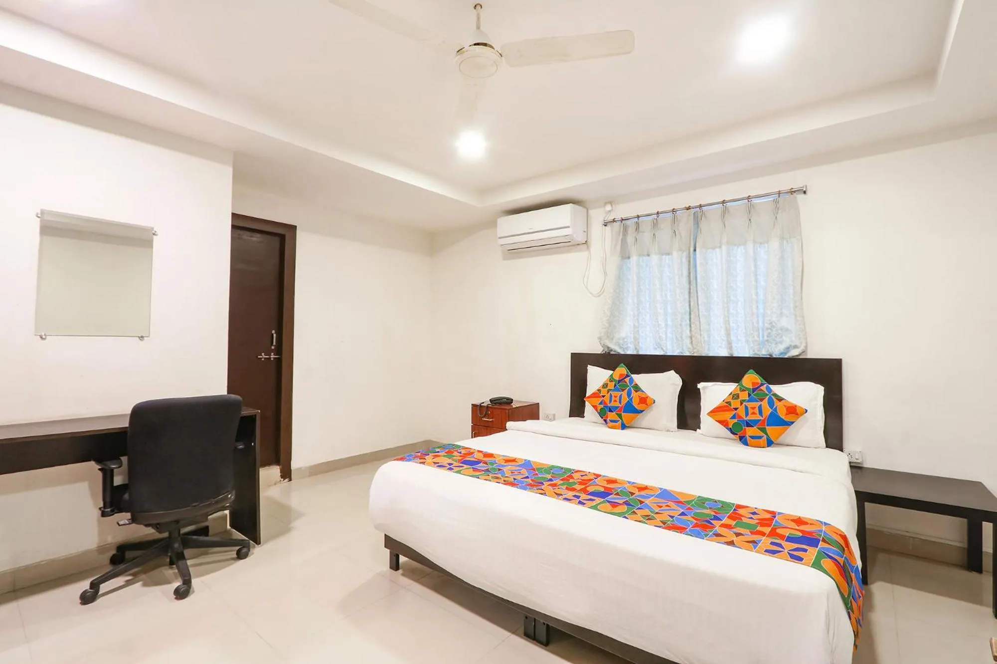 Bed in FabHotel Blue Dawn - Gachibowli - Nr ISB
