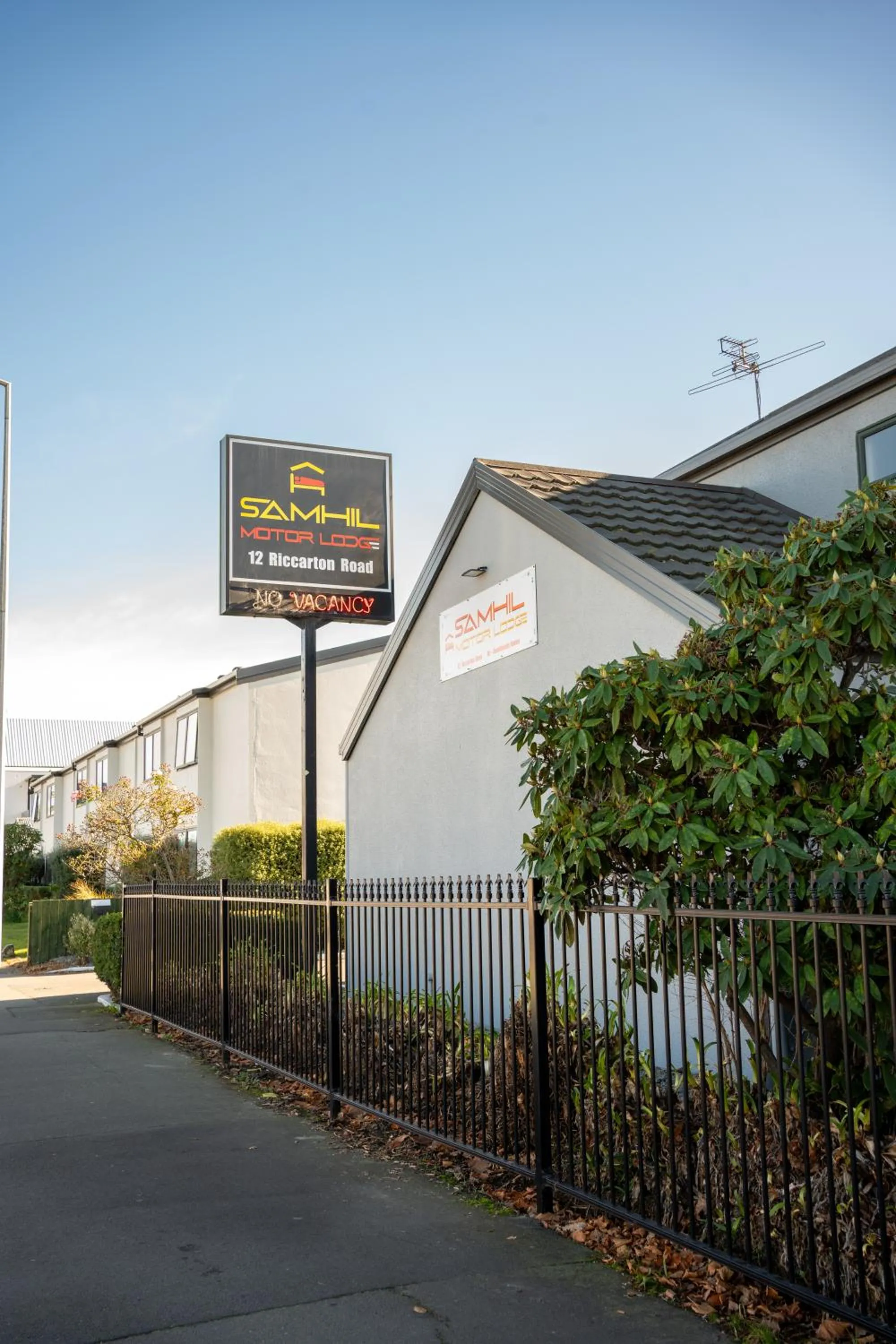Property logo or sign in Samhil Motor Lodge