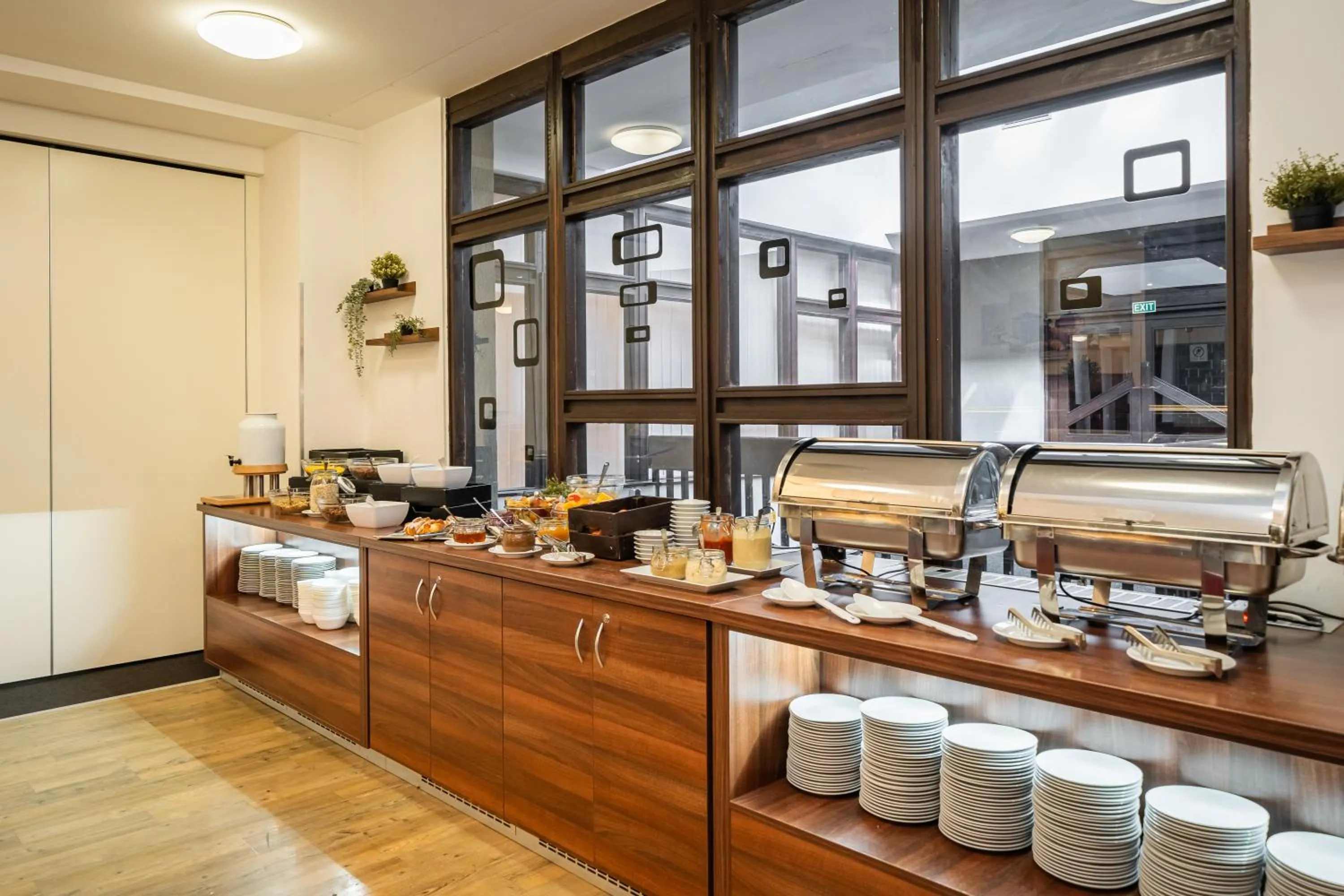 Breakfast in Hotel Globus