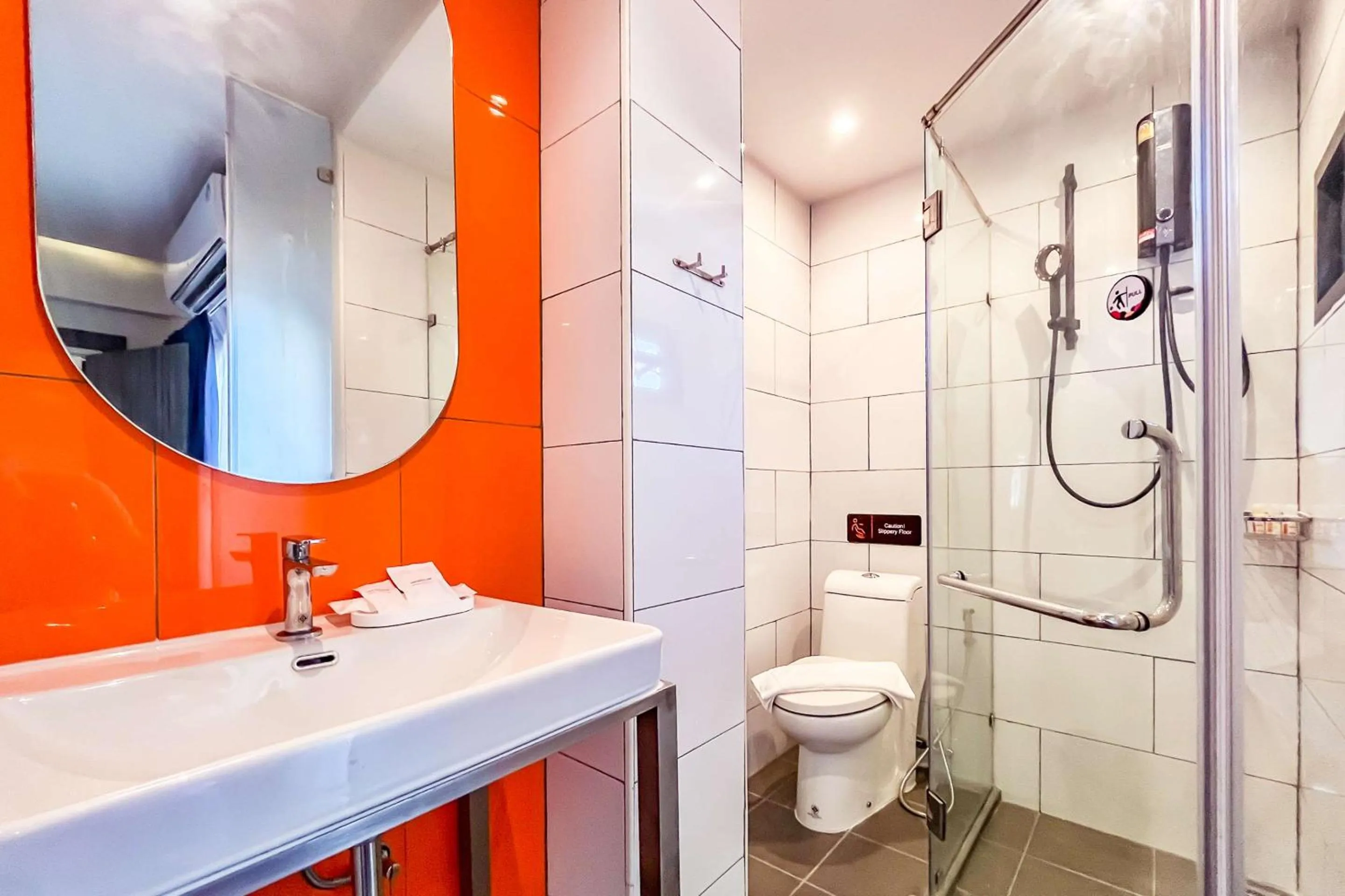 Bathroom in SureStay by Best Western Iconic Ari-Jatujak