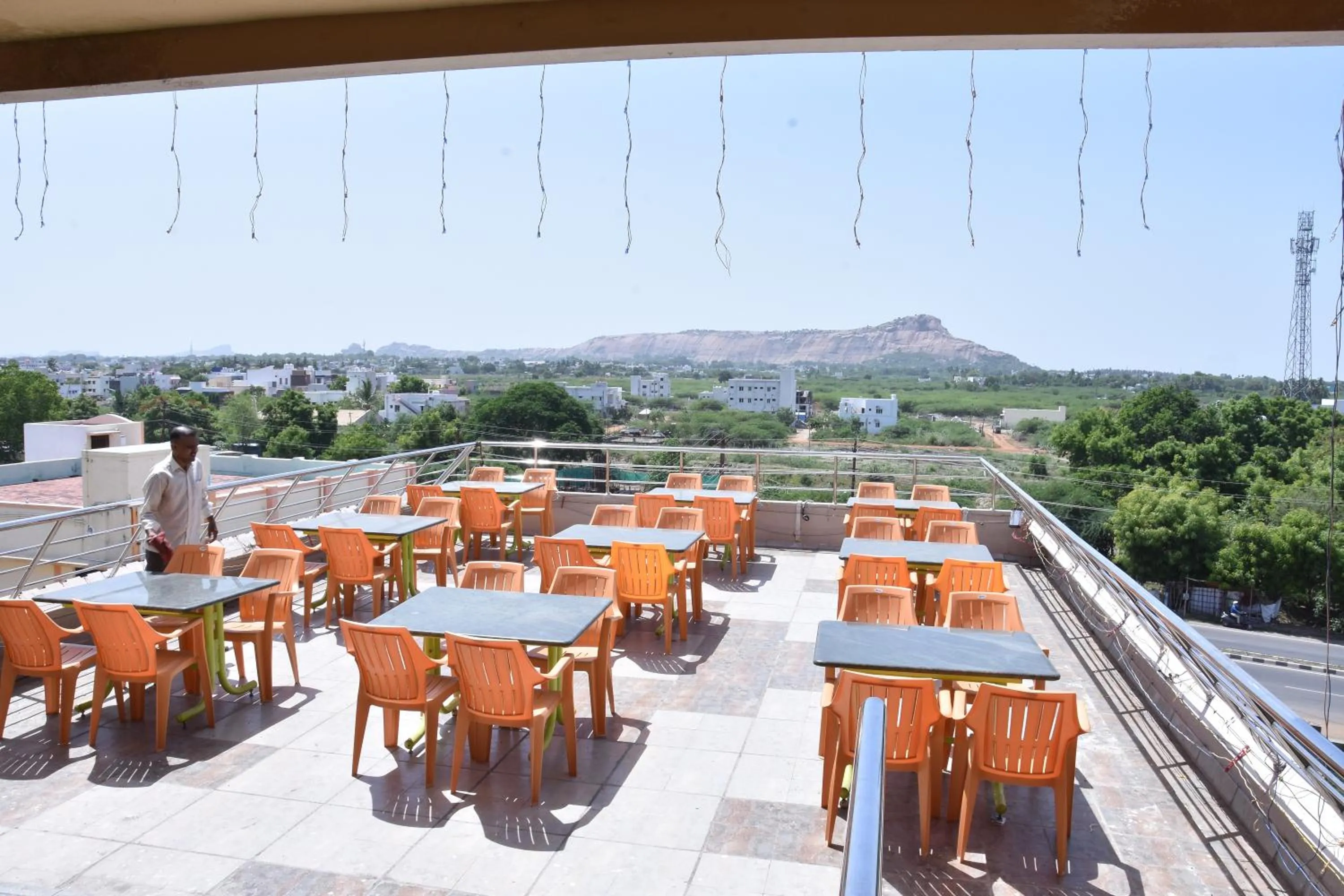 Restaurant/places to eat in Hotel Vijay Krishna