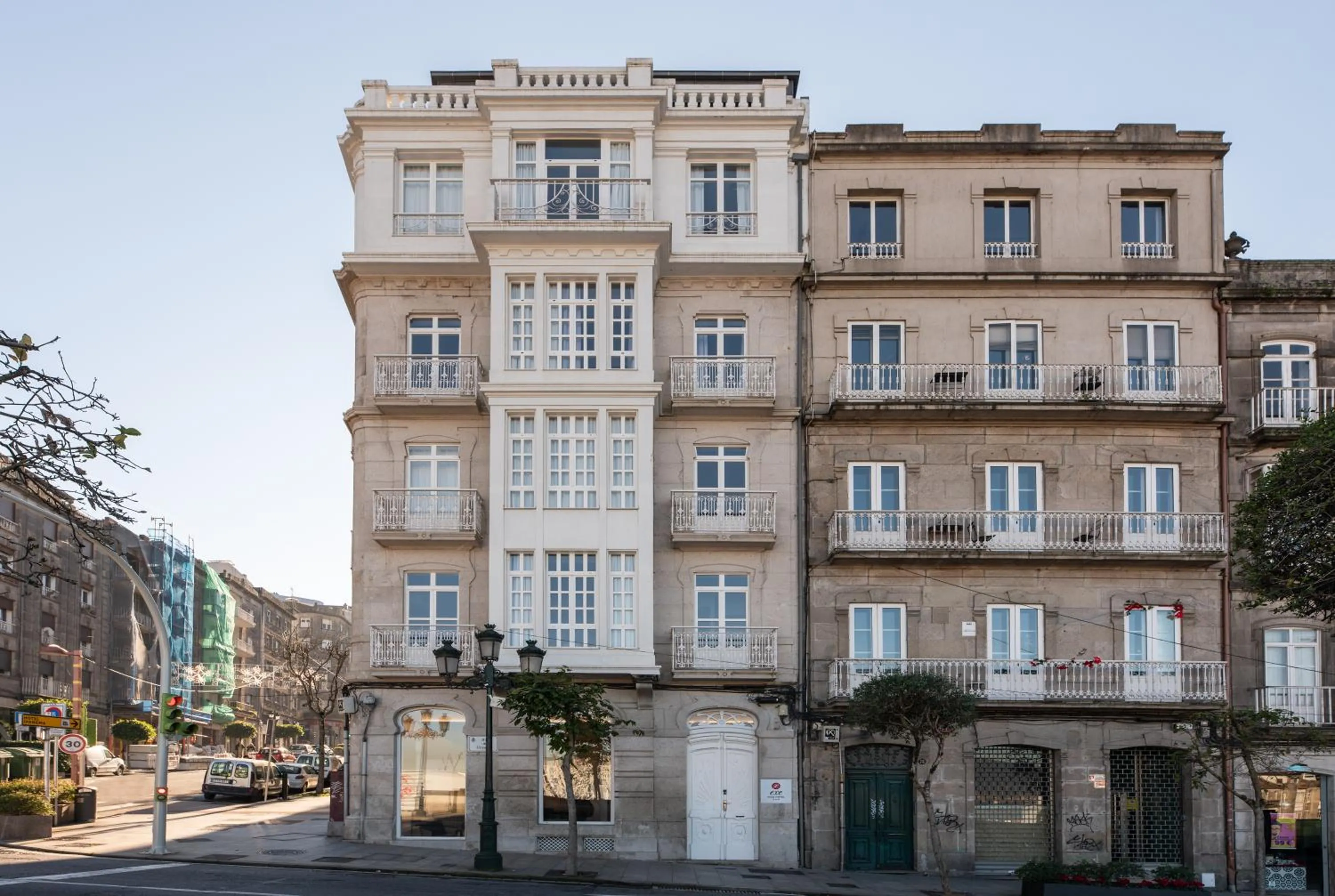 Property building in Exe Vigo