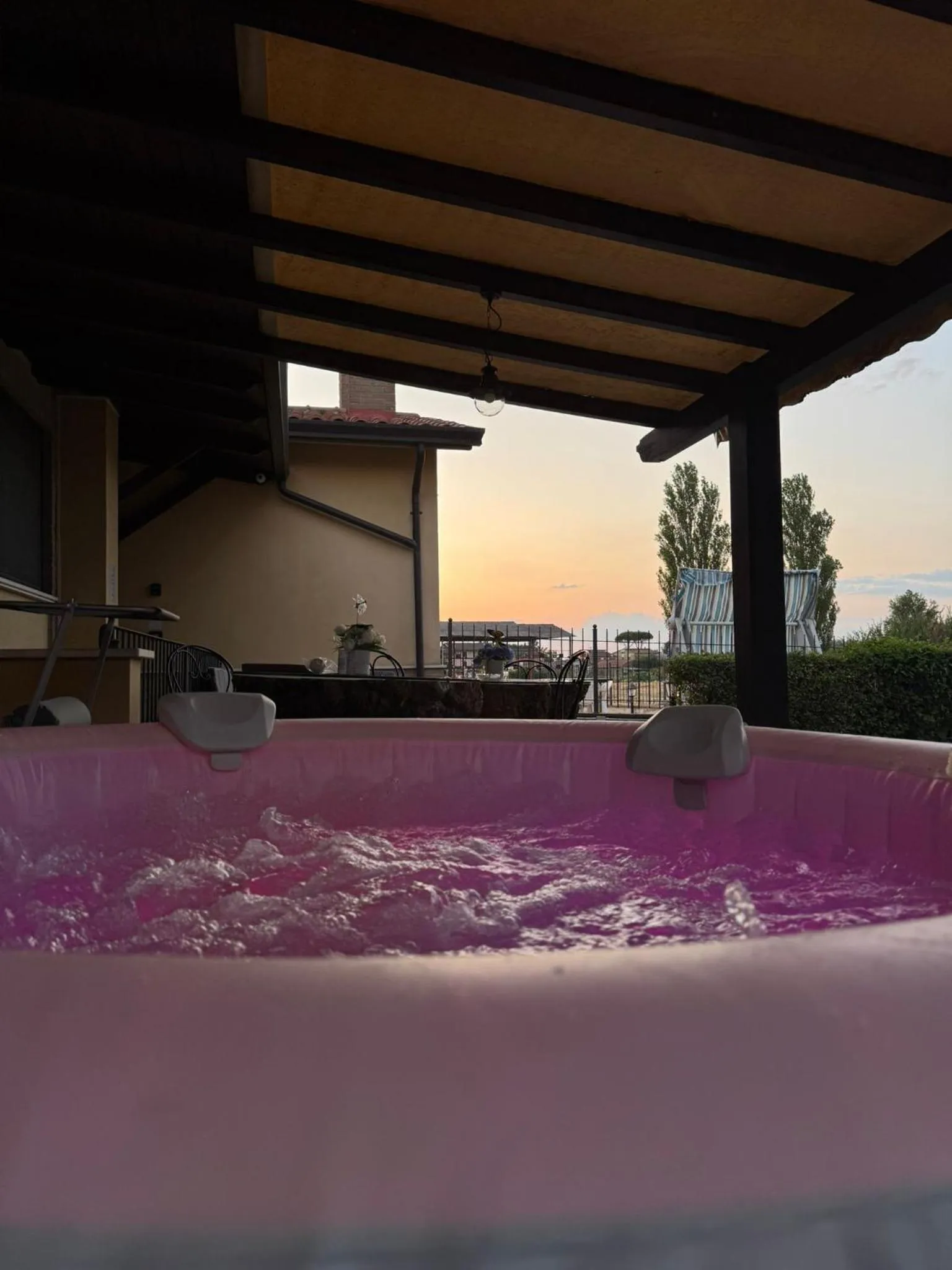 Hot Tub in BELLA ASSISI B & B