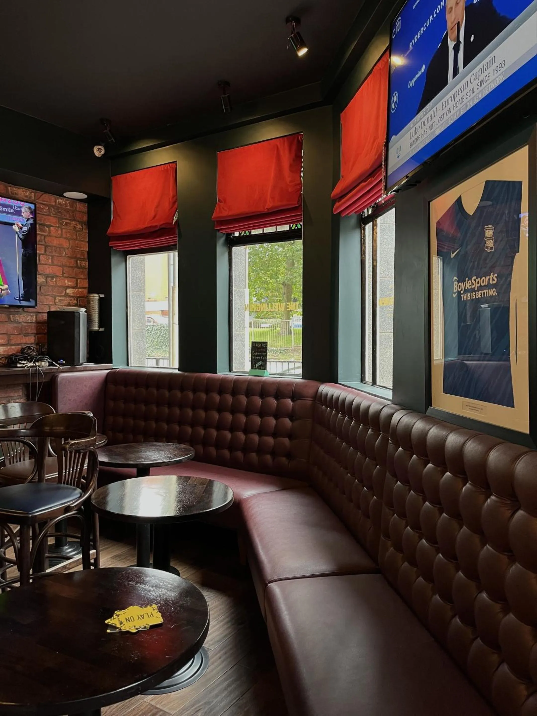 Lounge or bar in The Wellington Hotel Birmingham - Breakfast Included, Near O2 Academy & City Centre