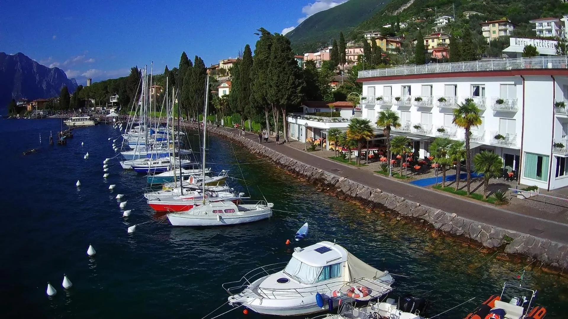 Lake view in Hotel Excelsior Bay