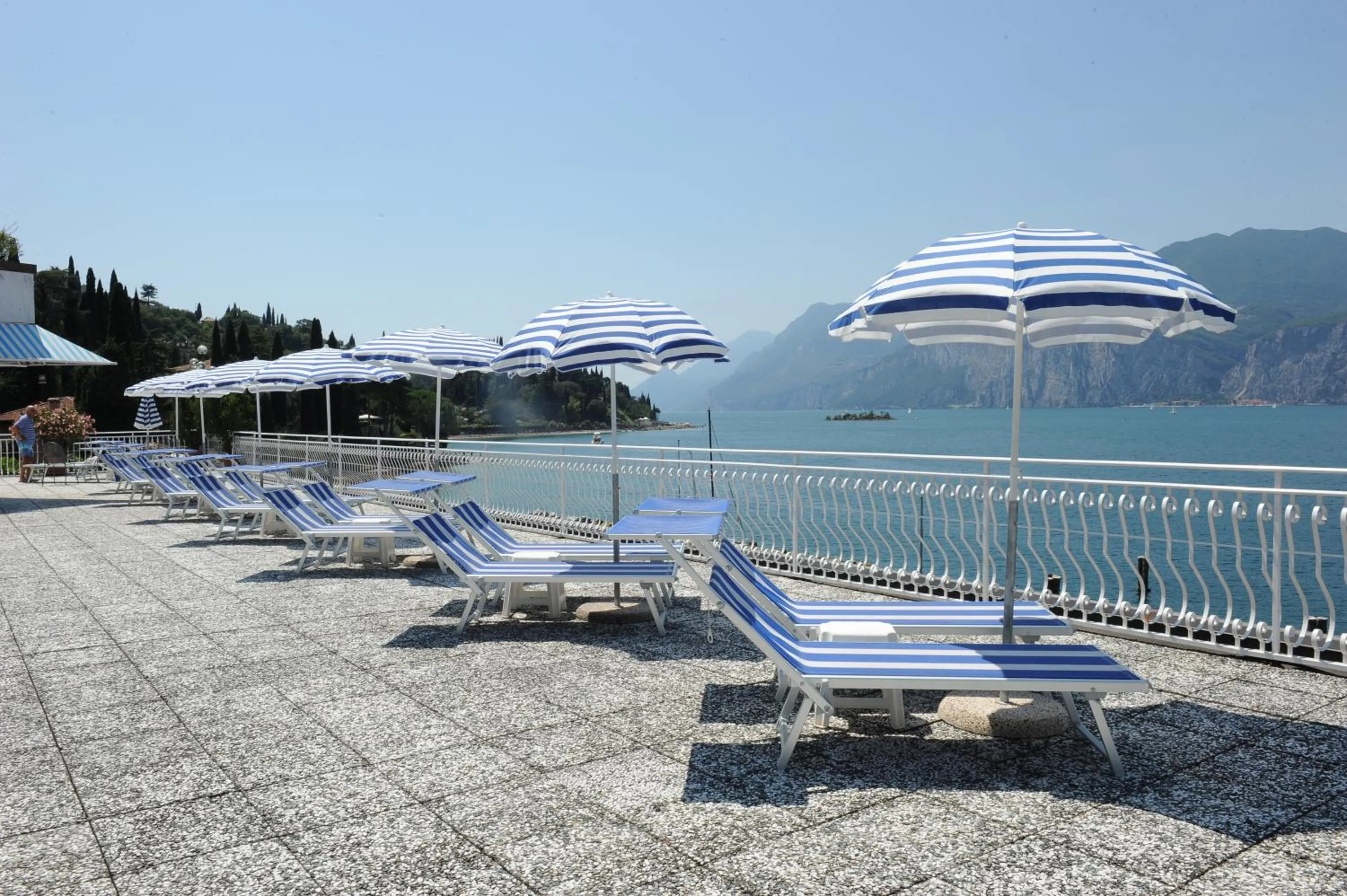 Day in Hotel Excelsior Bay