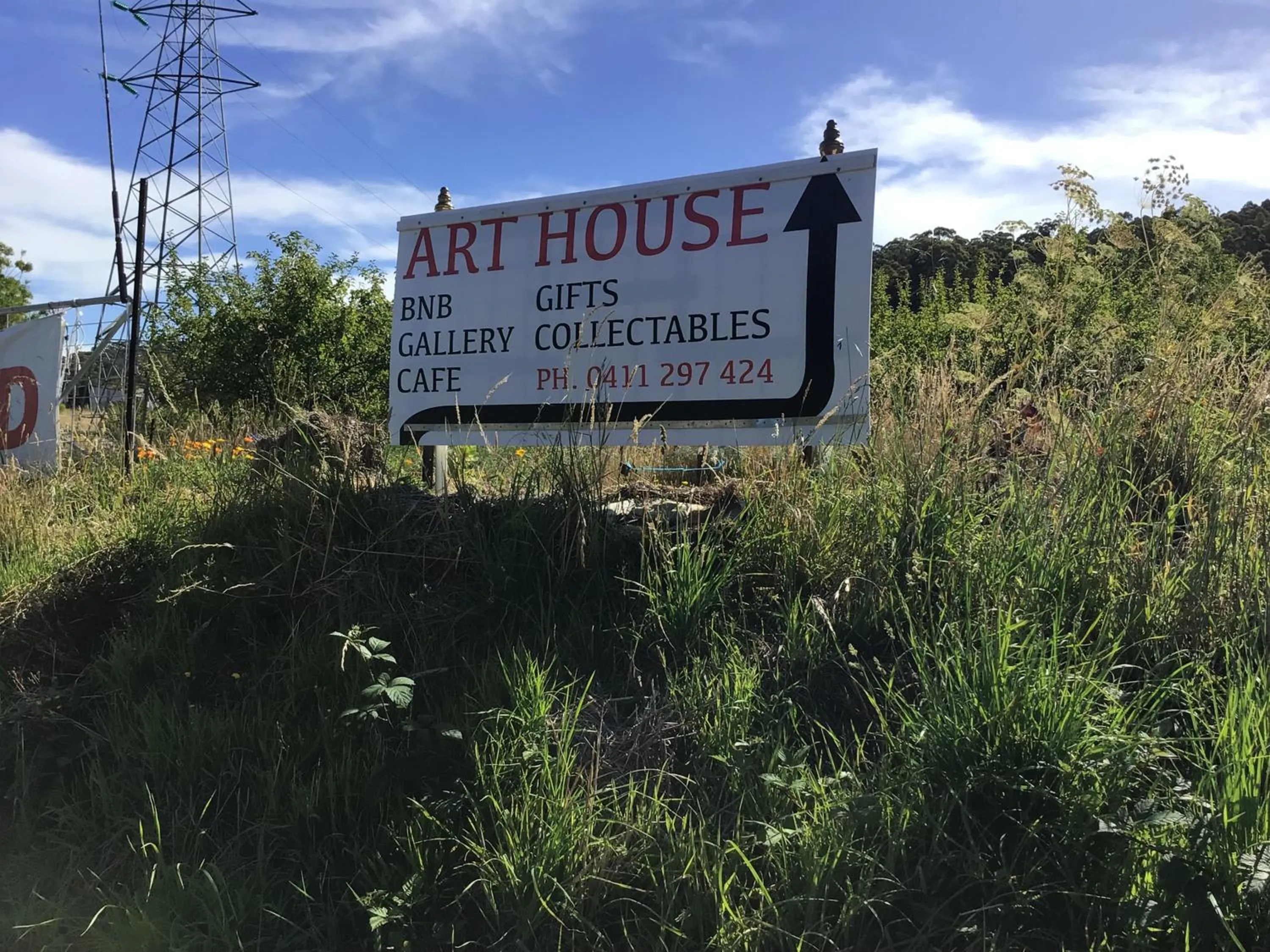 Property logo or sign in Art House