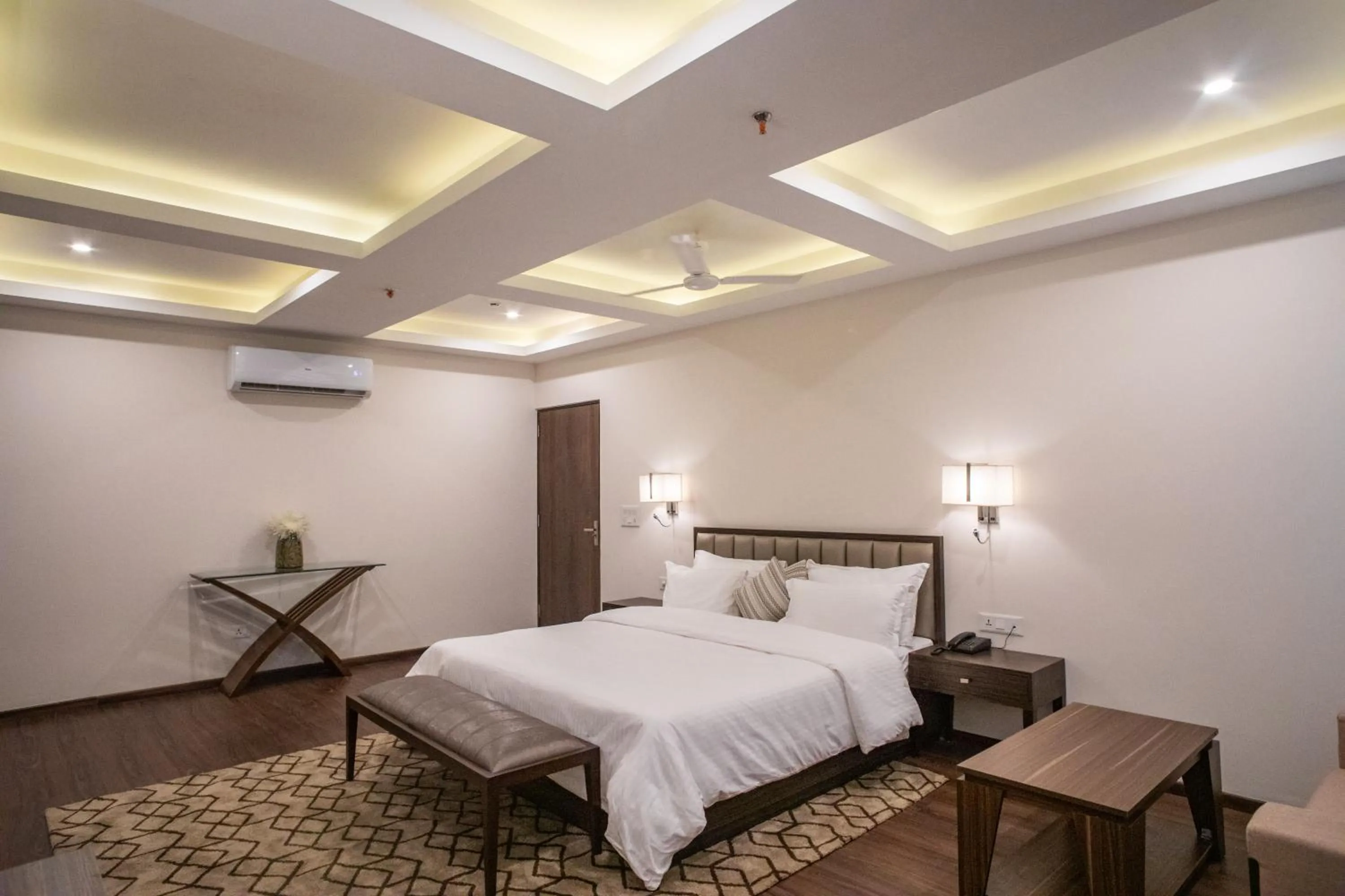 Photo of the whole room, Bed in Hotel Alaya