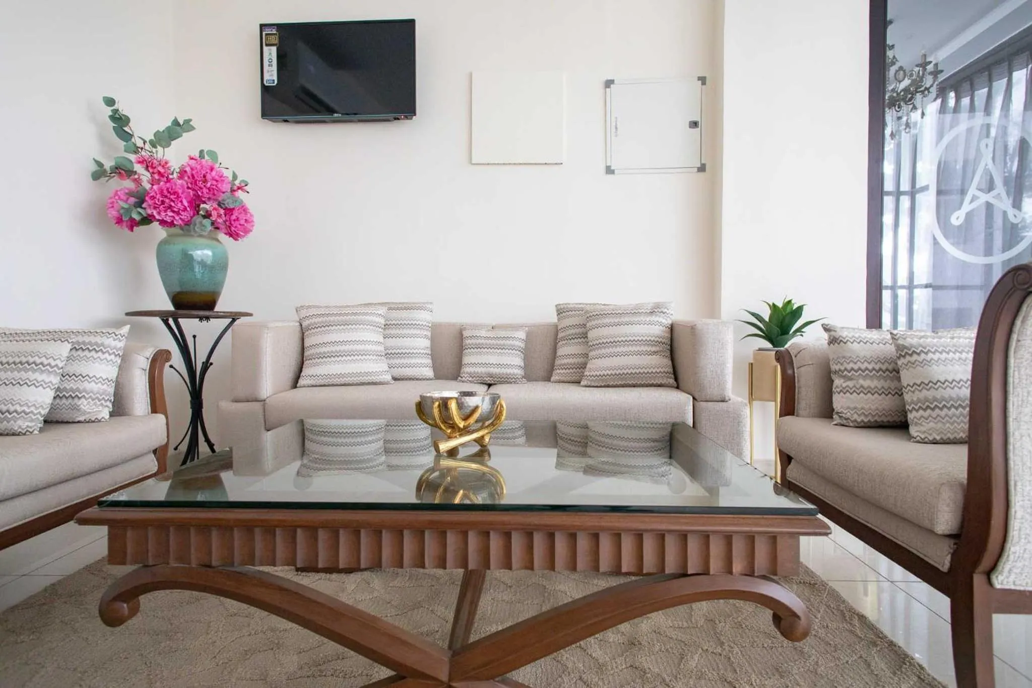 TV and multimedia in Hotel Alaya