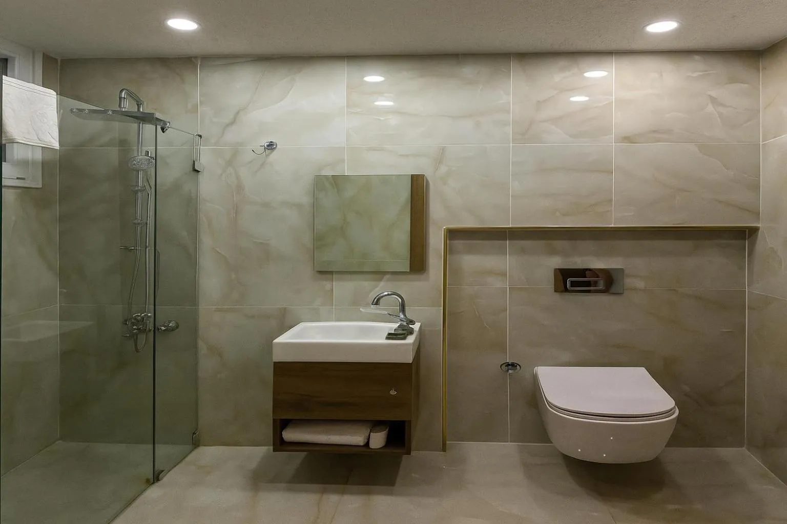 Shower in Fragments Hotel