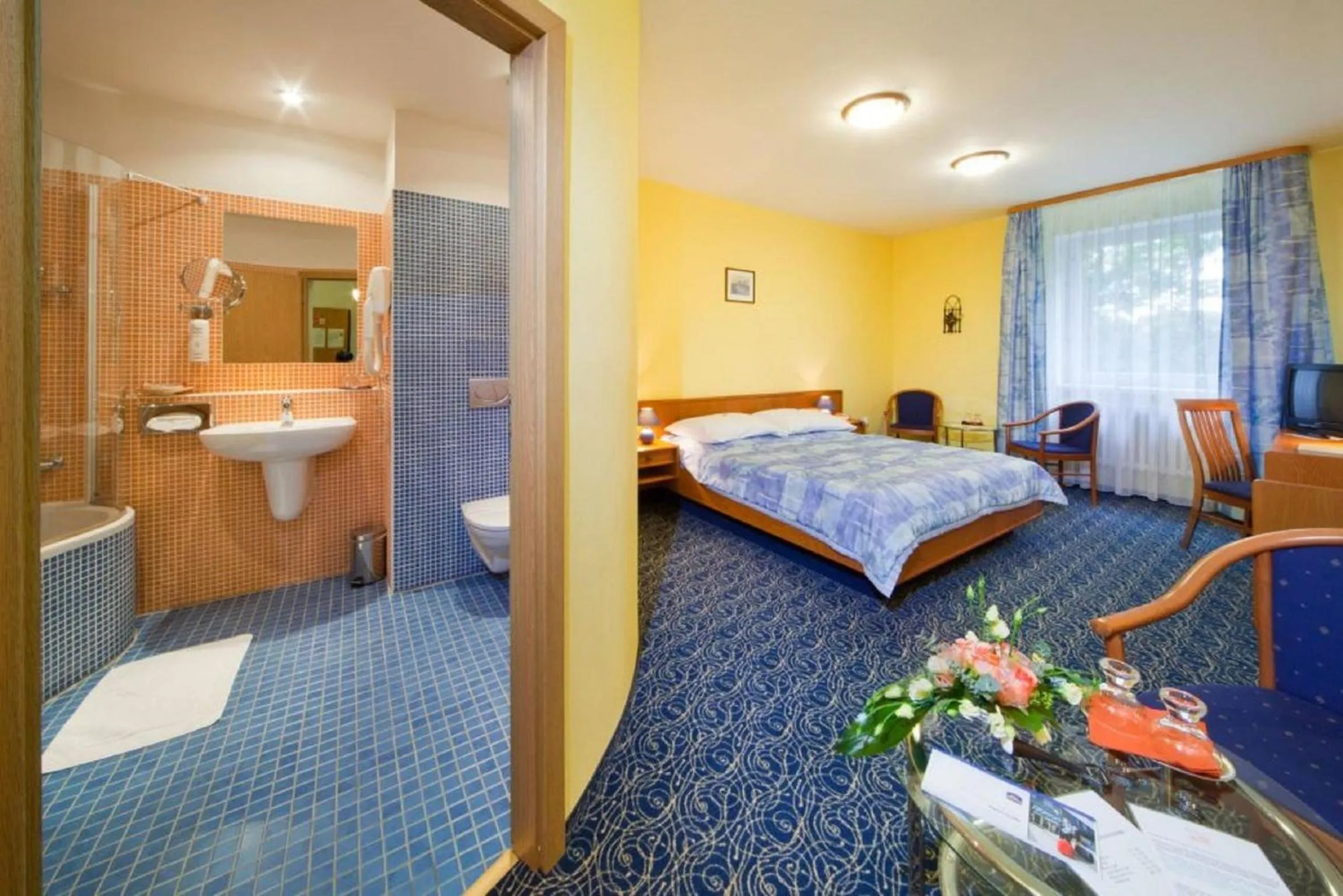 Photo of the whole room, Bed in Hotel Panorama