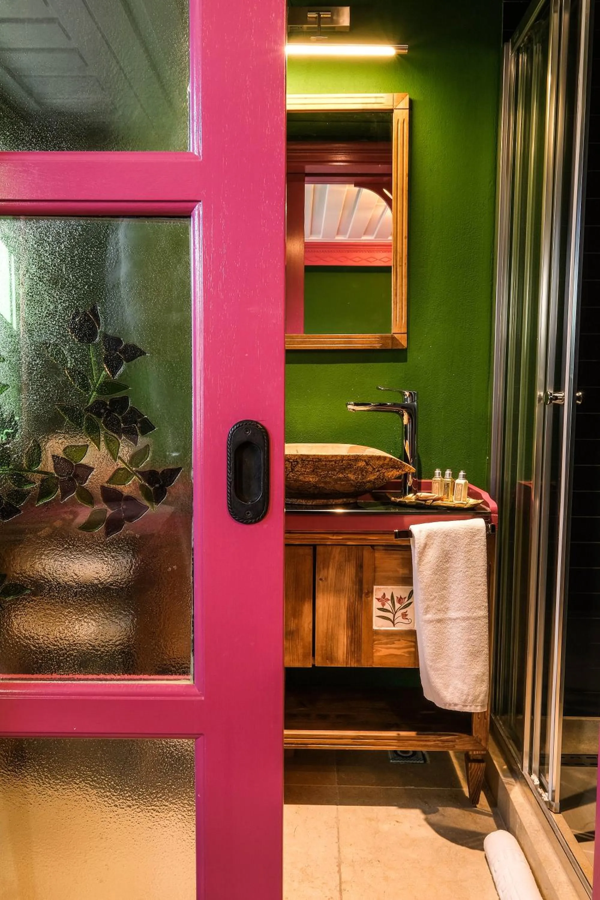 Bathroom in Kocadon Hotel