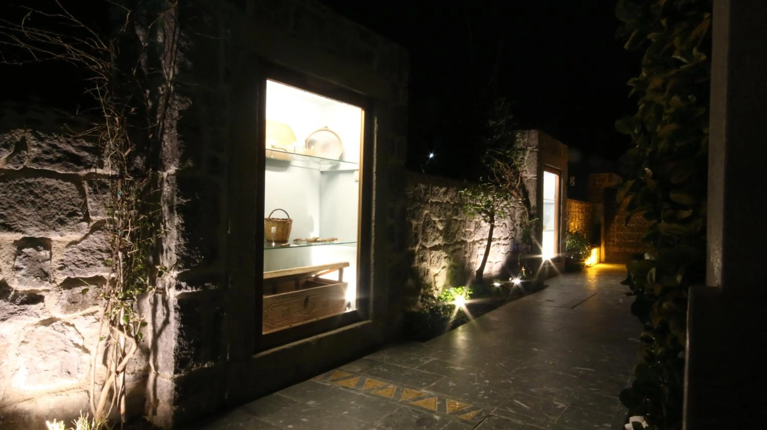 Night in Kocadon Hotel