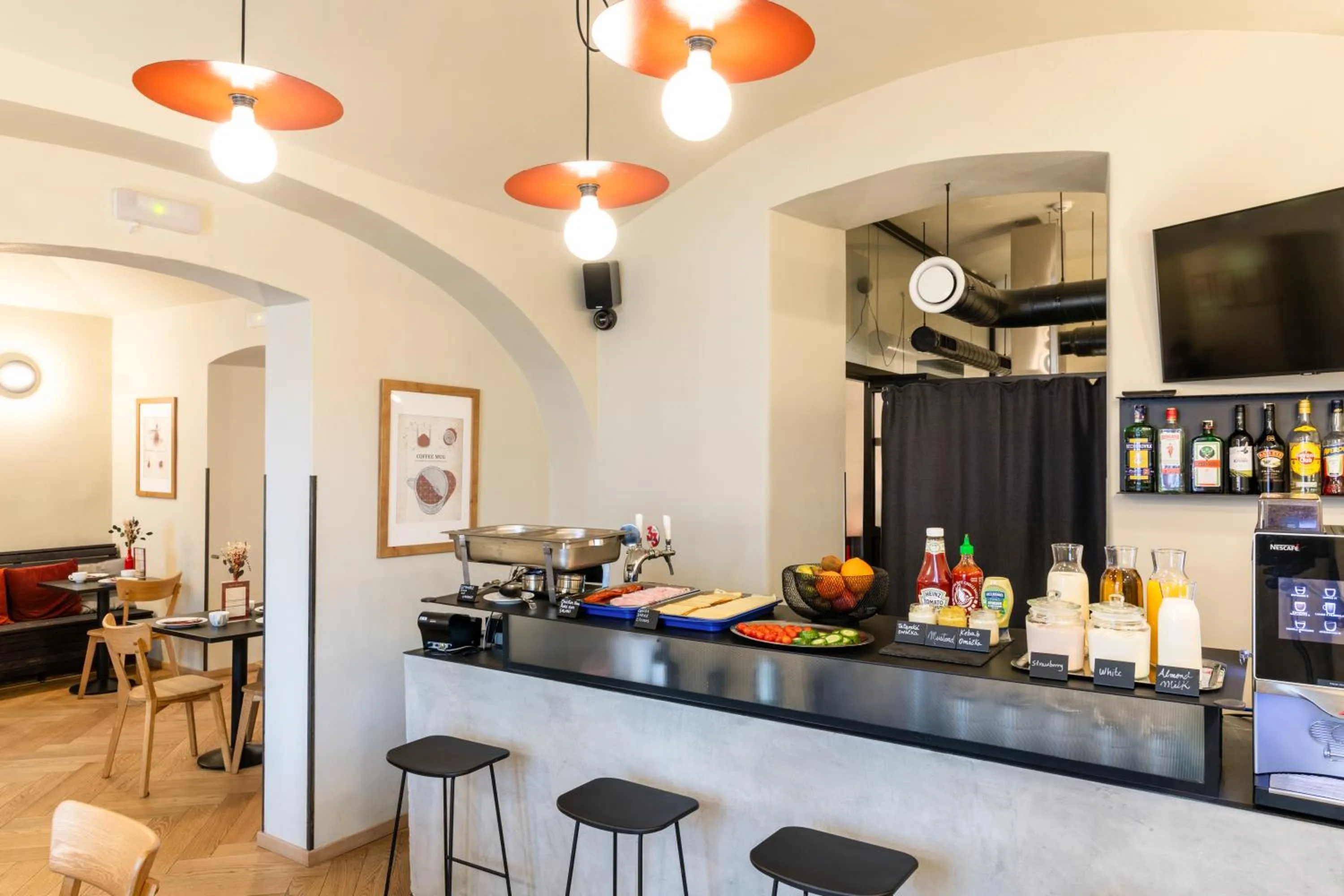 Breakfast in Sir Toby's Midtown