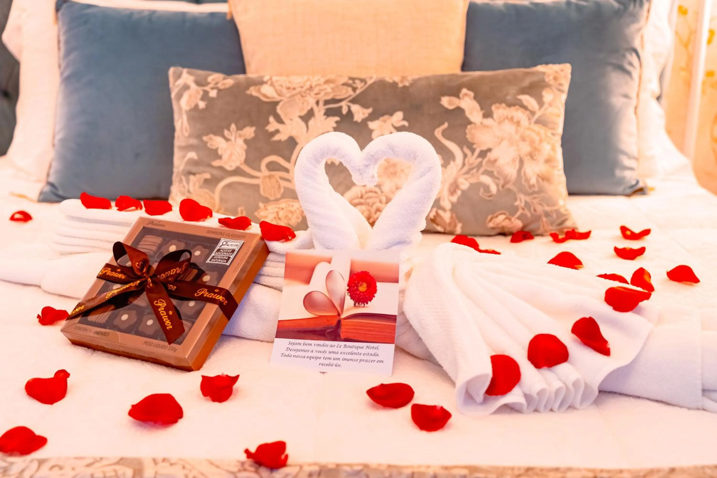 Decorative detail, Bed in Le Boutique Hotel Gramado - Exclusivo para Casais