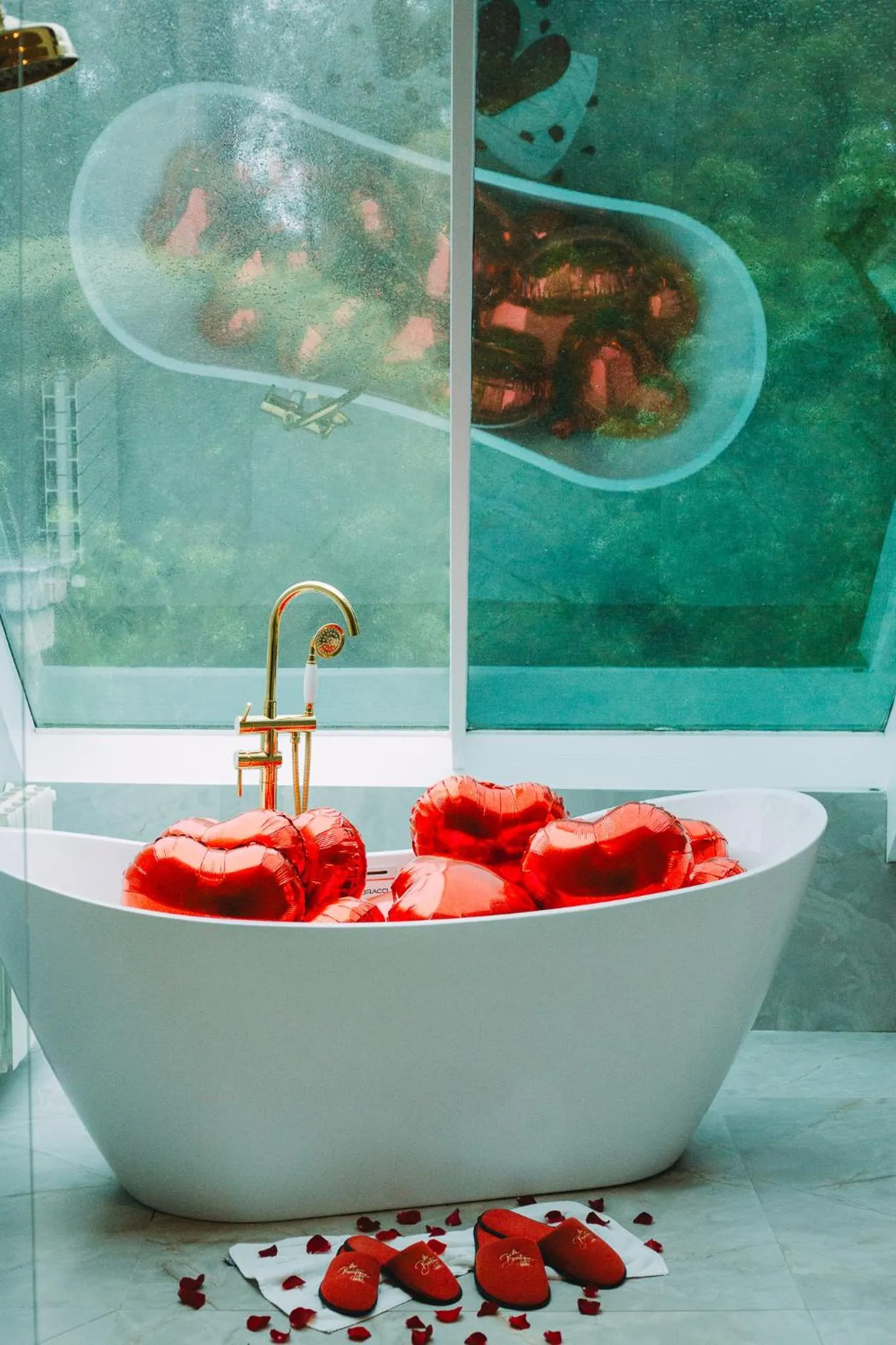 Bath in Le Boutique Hotel Gramado - Exclusivo para Casais