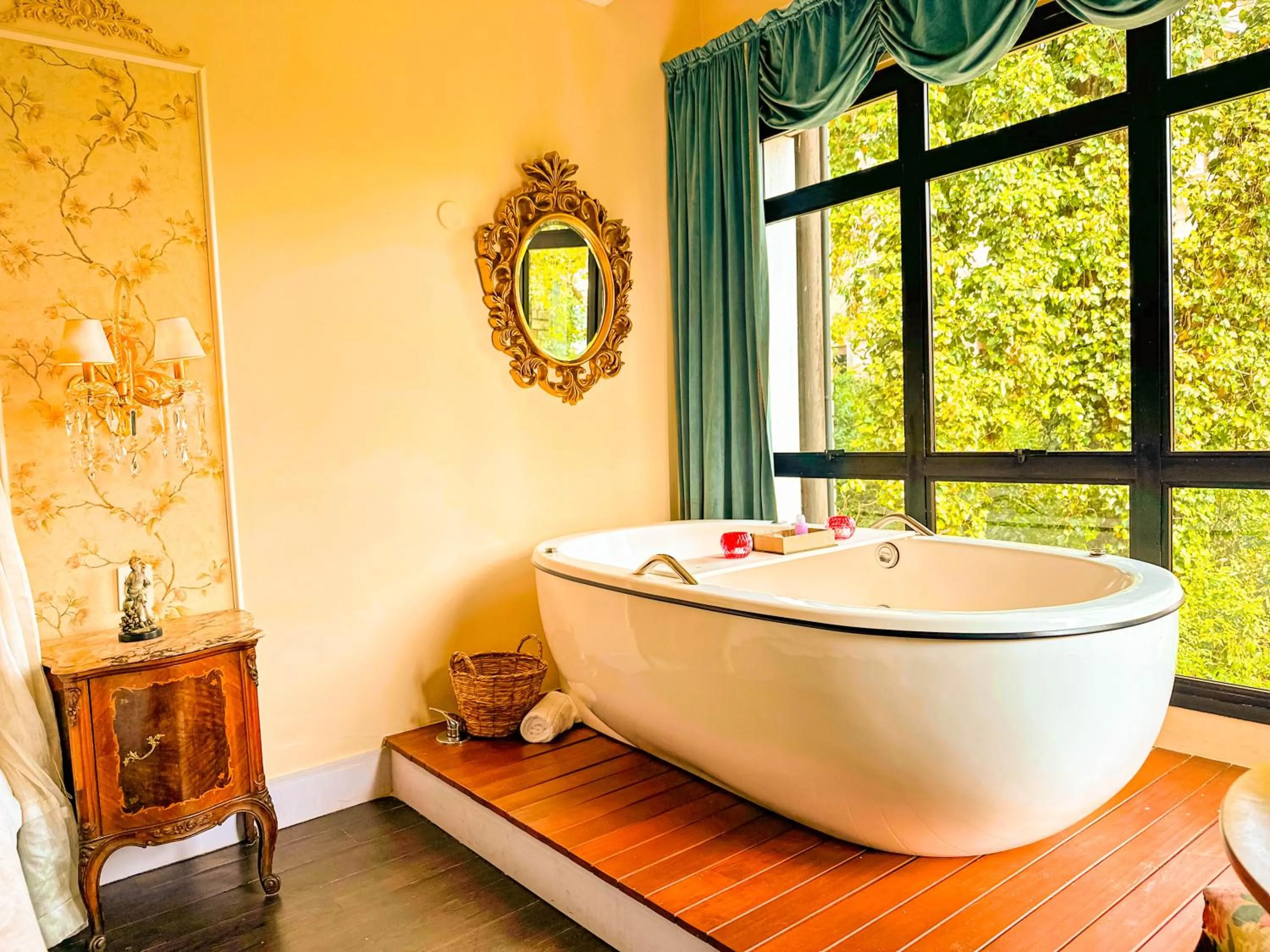 Hot Tub in Le Boutique Hotel Gramado - Exclusivo para Casais