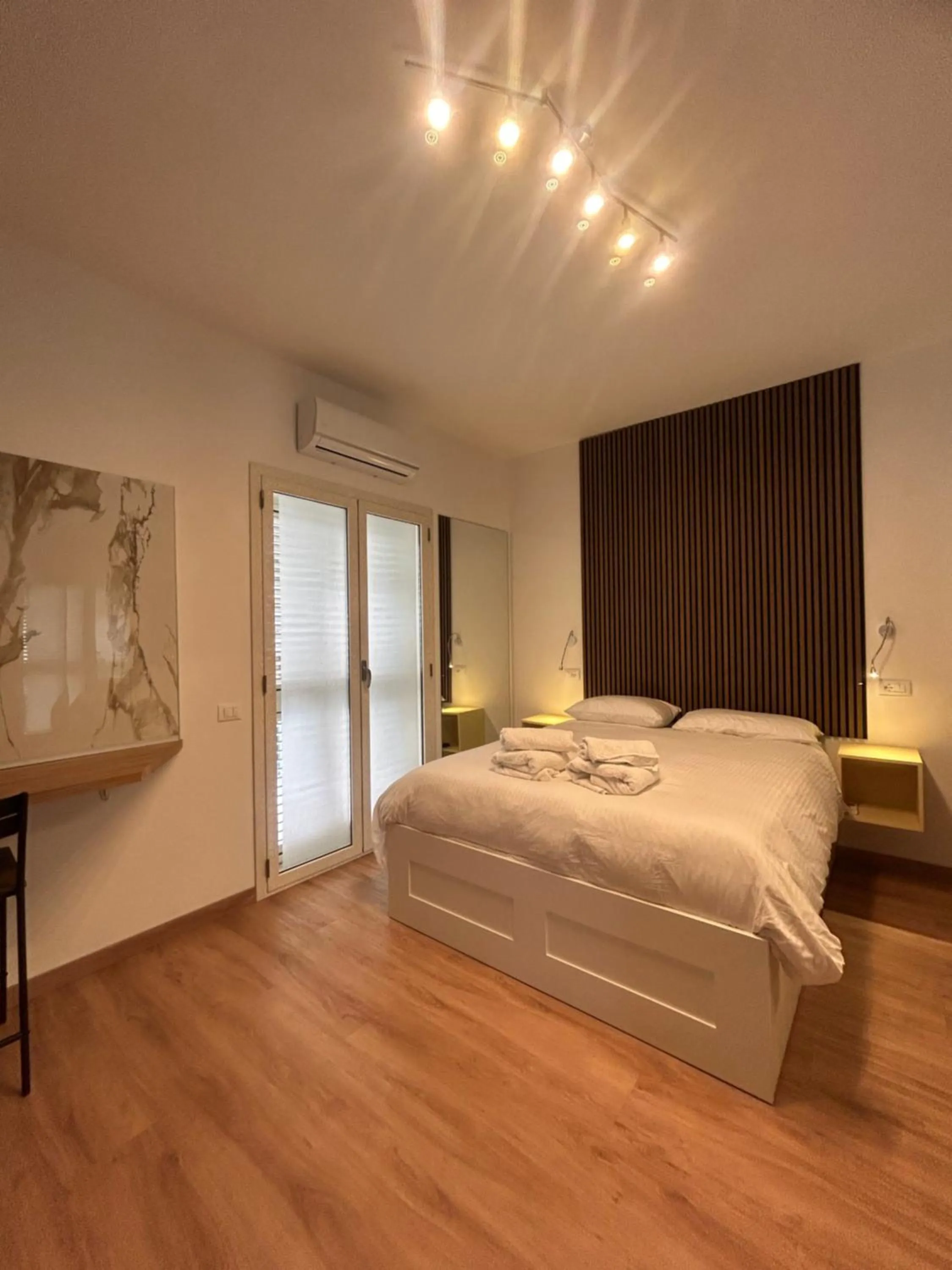 Bed in Confort Suites